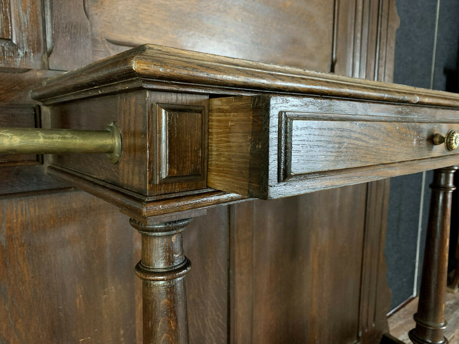 Porte manteaux renaissance en chêne massif