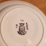Set of 7 flat plates and st Amand hollows