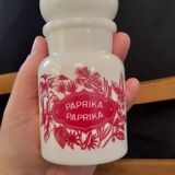 Complete spice rack with opaline pots