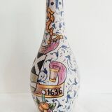 Italian ceramic vase decoration coat of arms and fruits