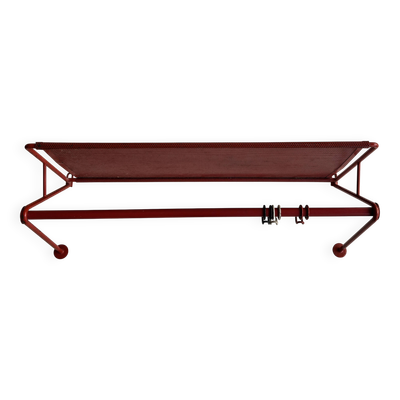 Etagère rouge en métal perforé vintage