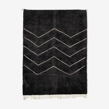 Tapis marocain moderne noir