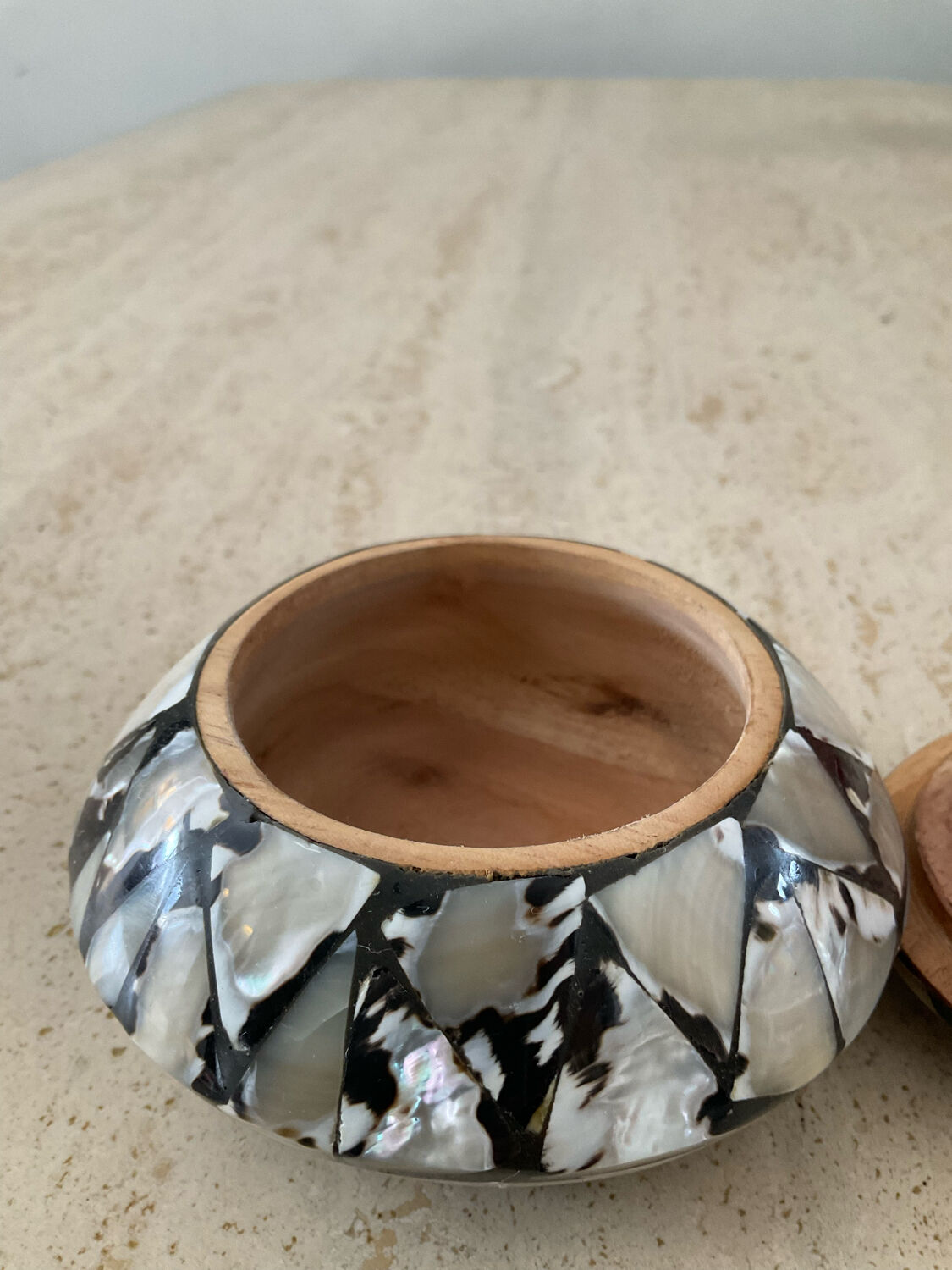 Empty vintage pocket in mother-of-pearl and wood