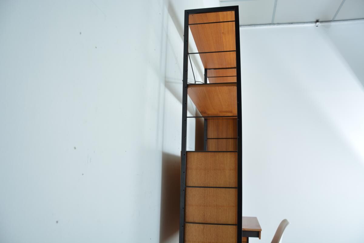 Modular shelf dating from the 60