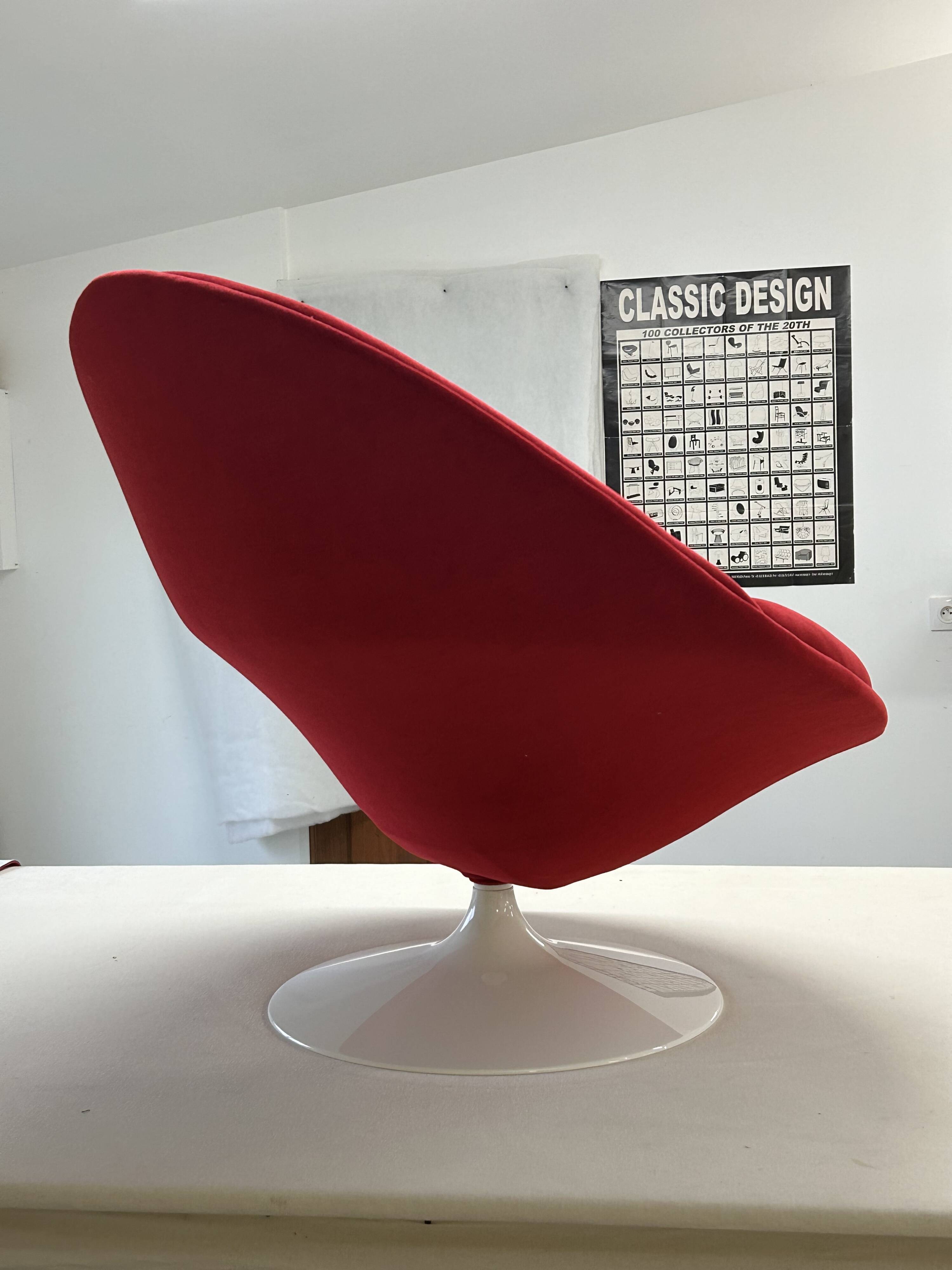 F421 armchair and its ottoman by Pierre Paulin for Artifort