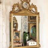 The Louis XVI - pediment mirror