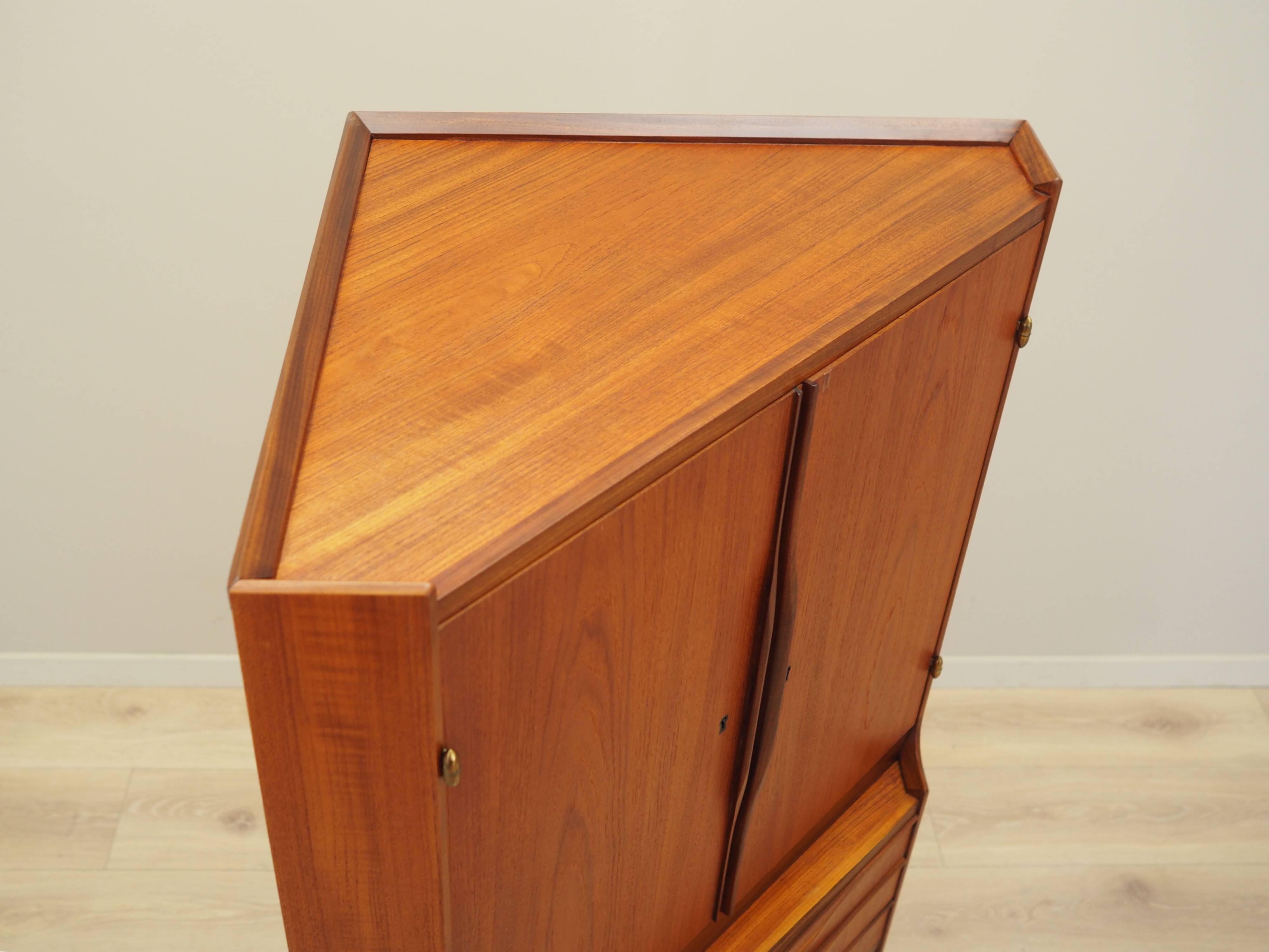 Teak corner cabinet, Danish design, 1970s, production: Denmark
