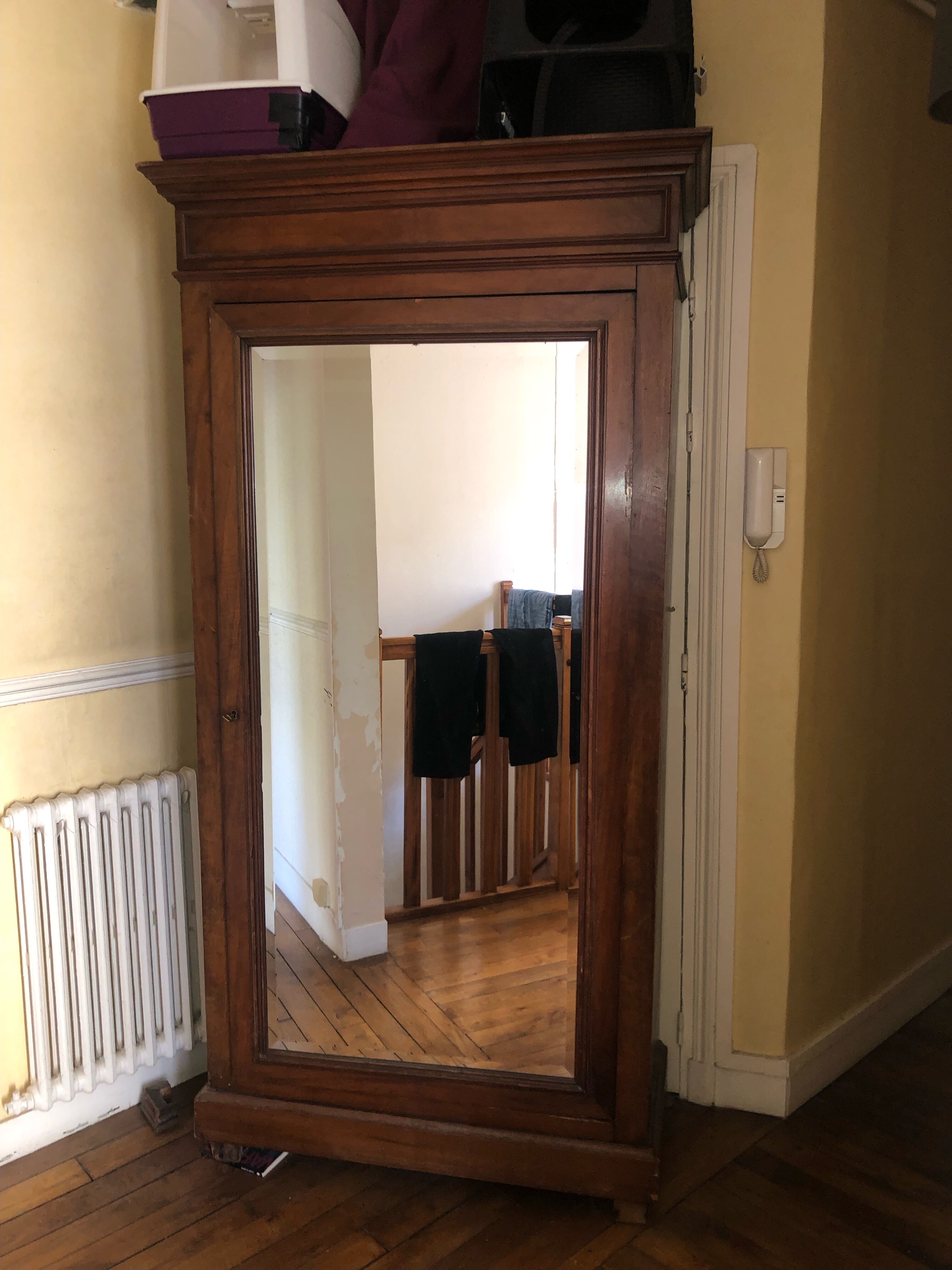 Armoire