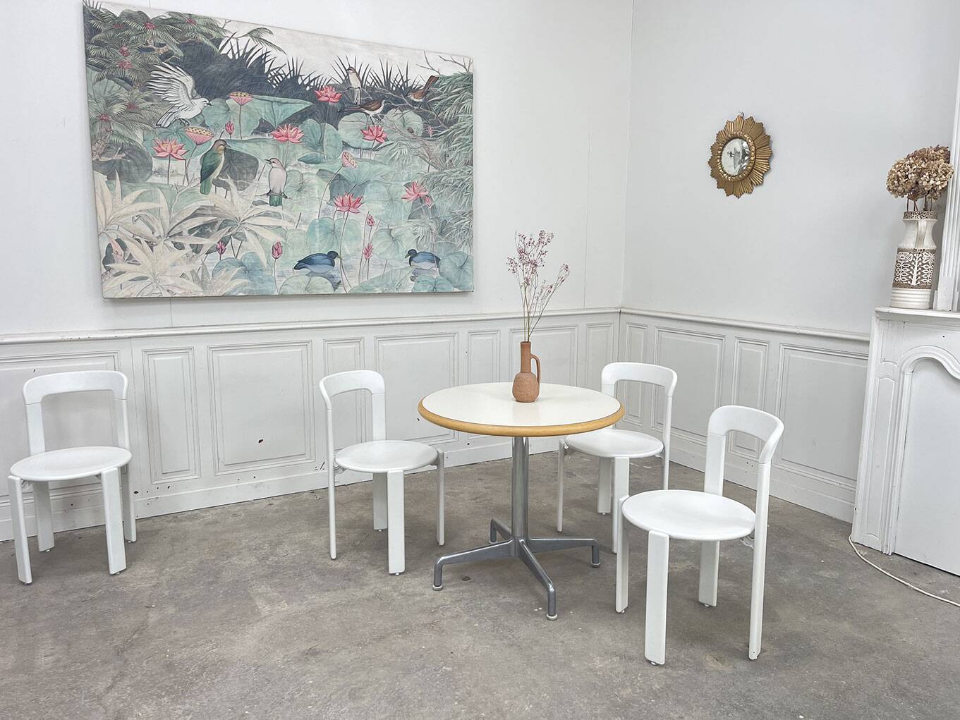 Set of off-white vintage chairs