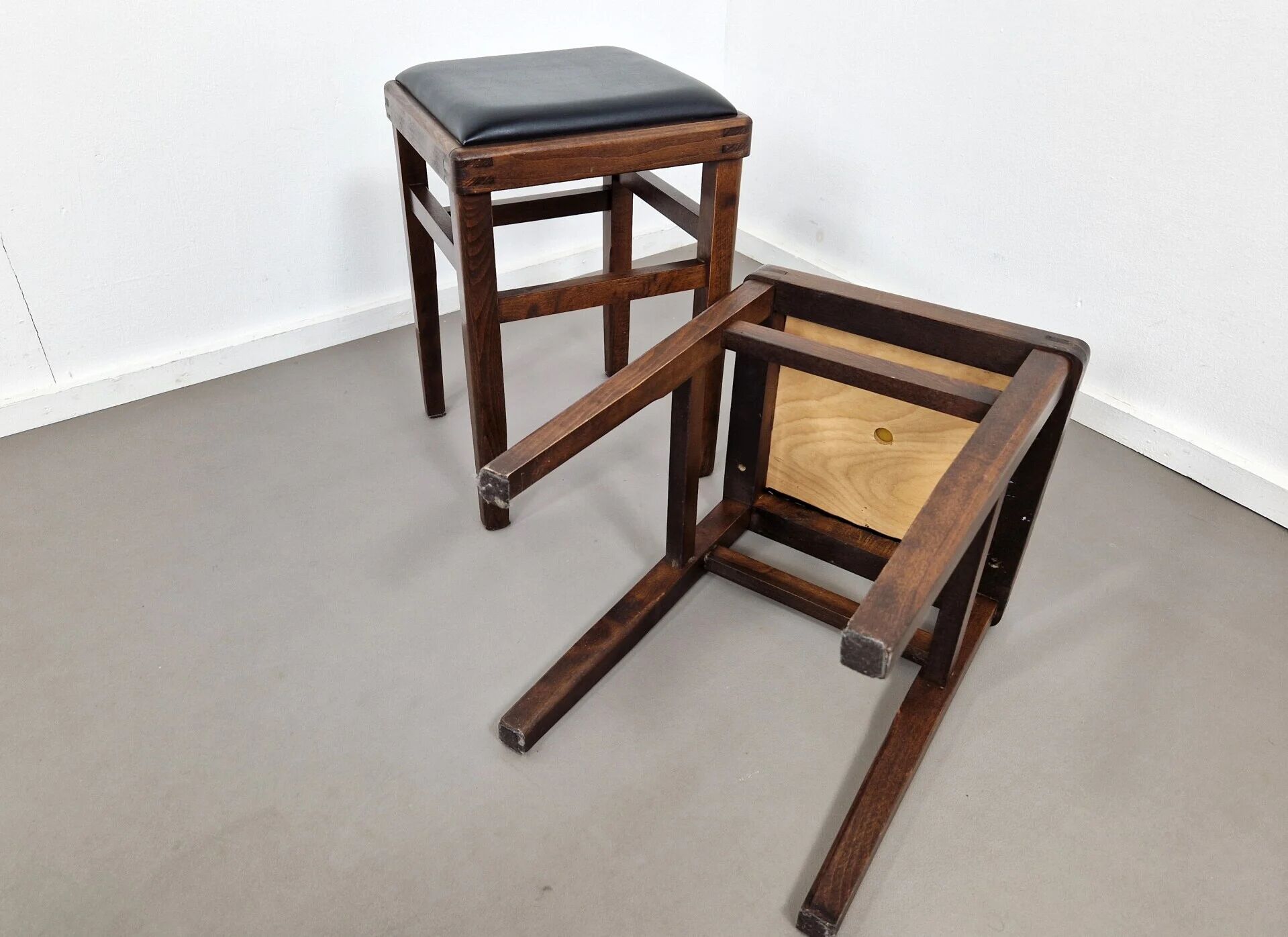 Pair of mid-century stools | 1960s