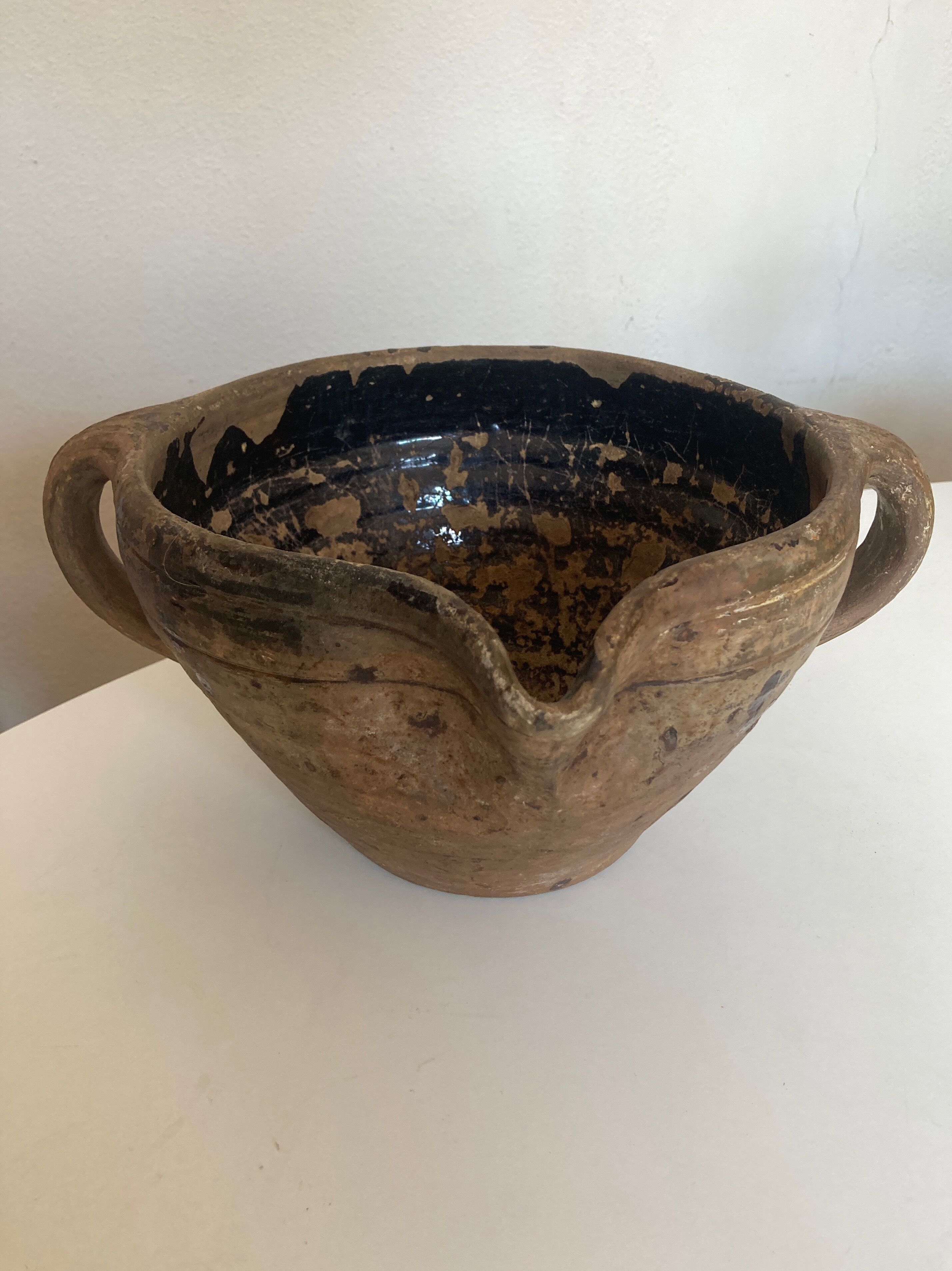 Jatte XL 19e arts populaires en terre vernissée noire