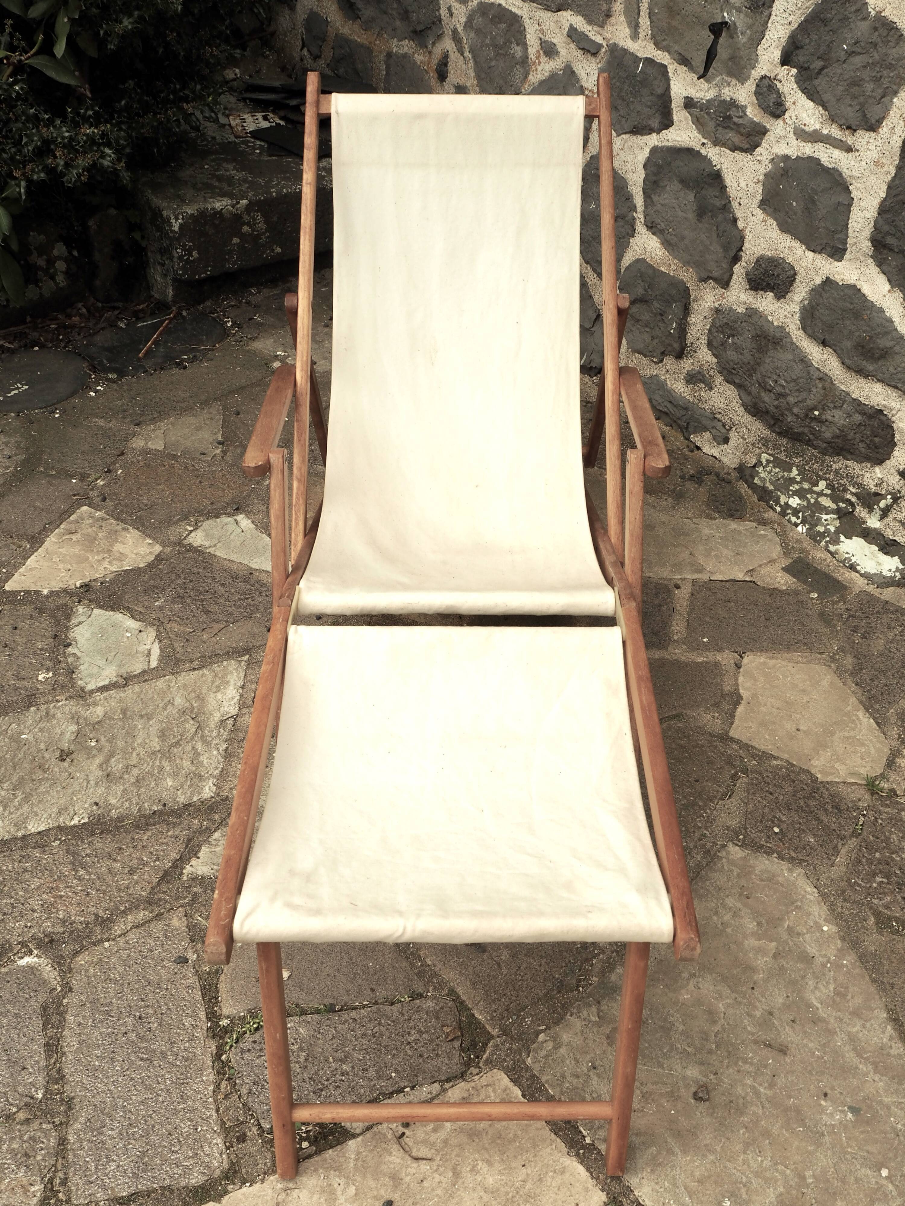 Deckchair with extension chaise longue, in wood and fabric