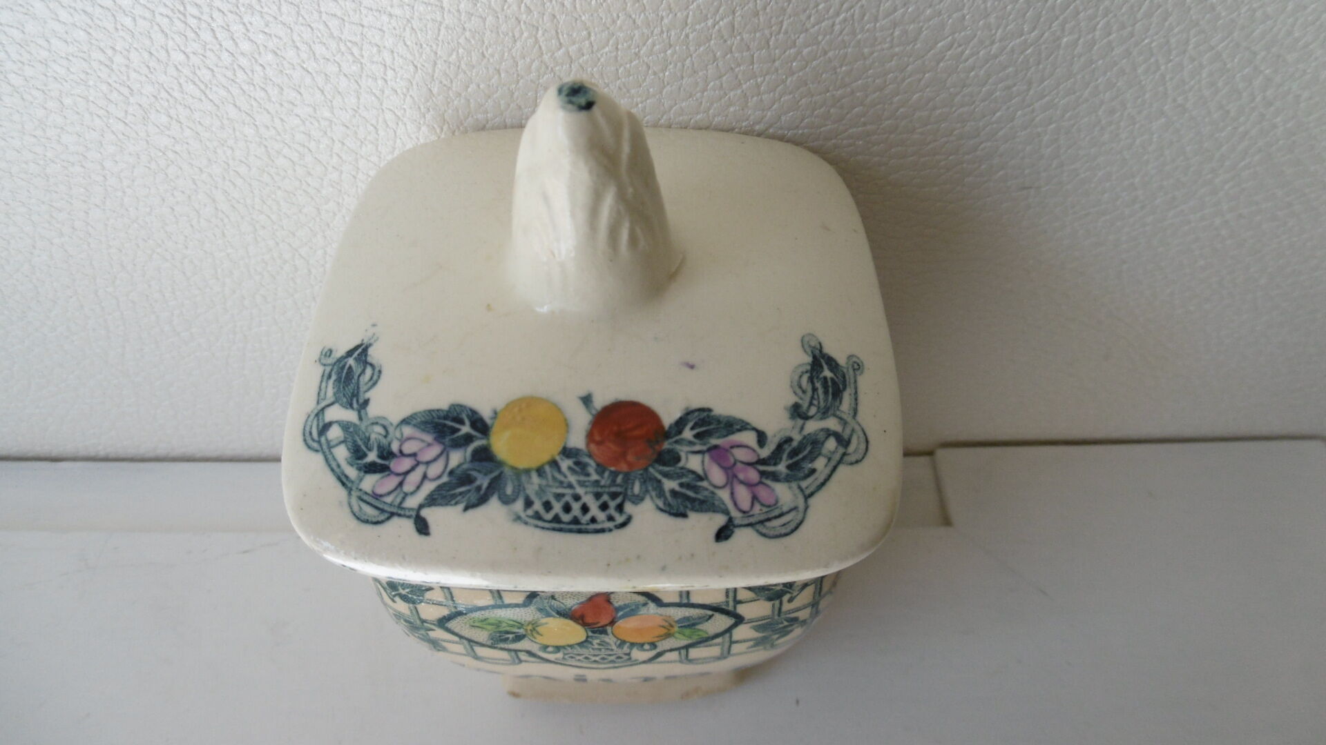Old pepper spice pot