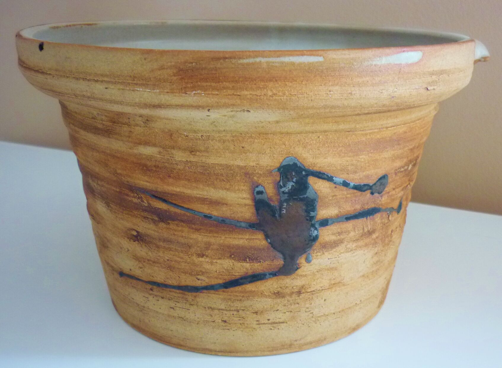 Ceramic "tachiste" flowerpot, signed La Poterie du colombier, the dove, 1970s