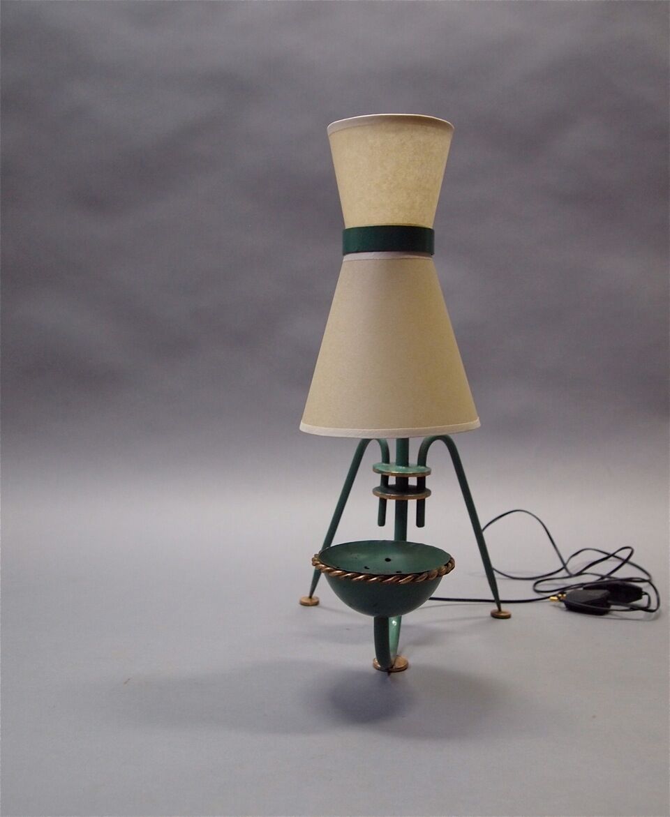 Lunel House lamp