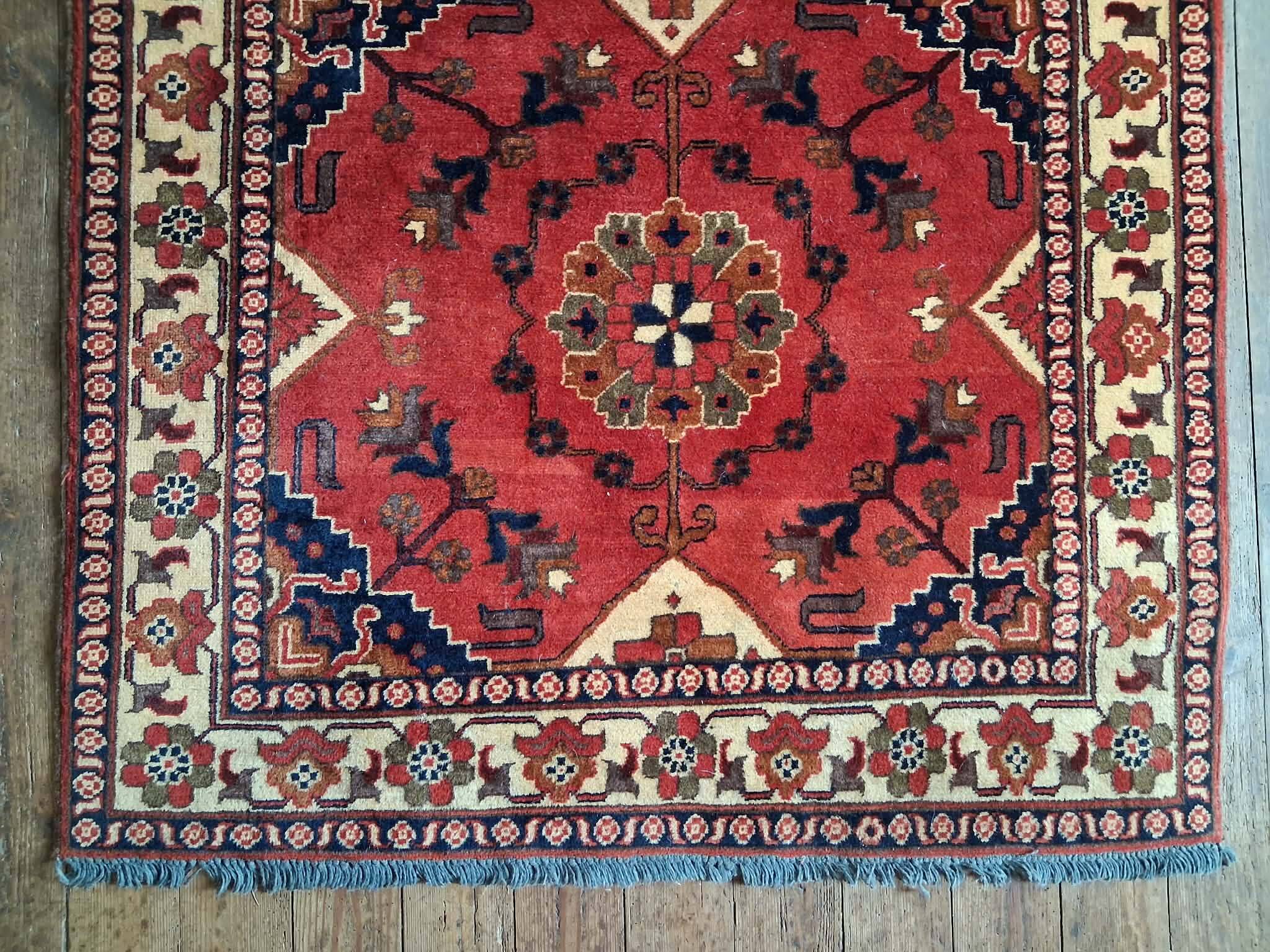 Handmade Pakistani Ghazni rug 185x122cm