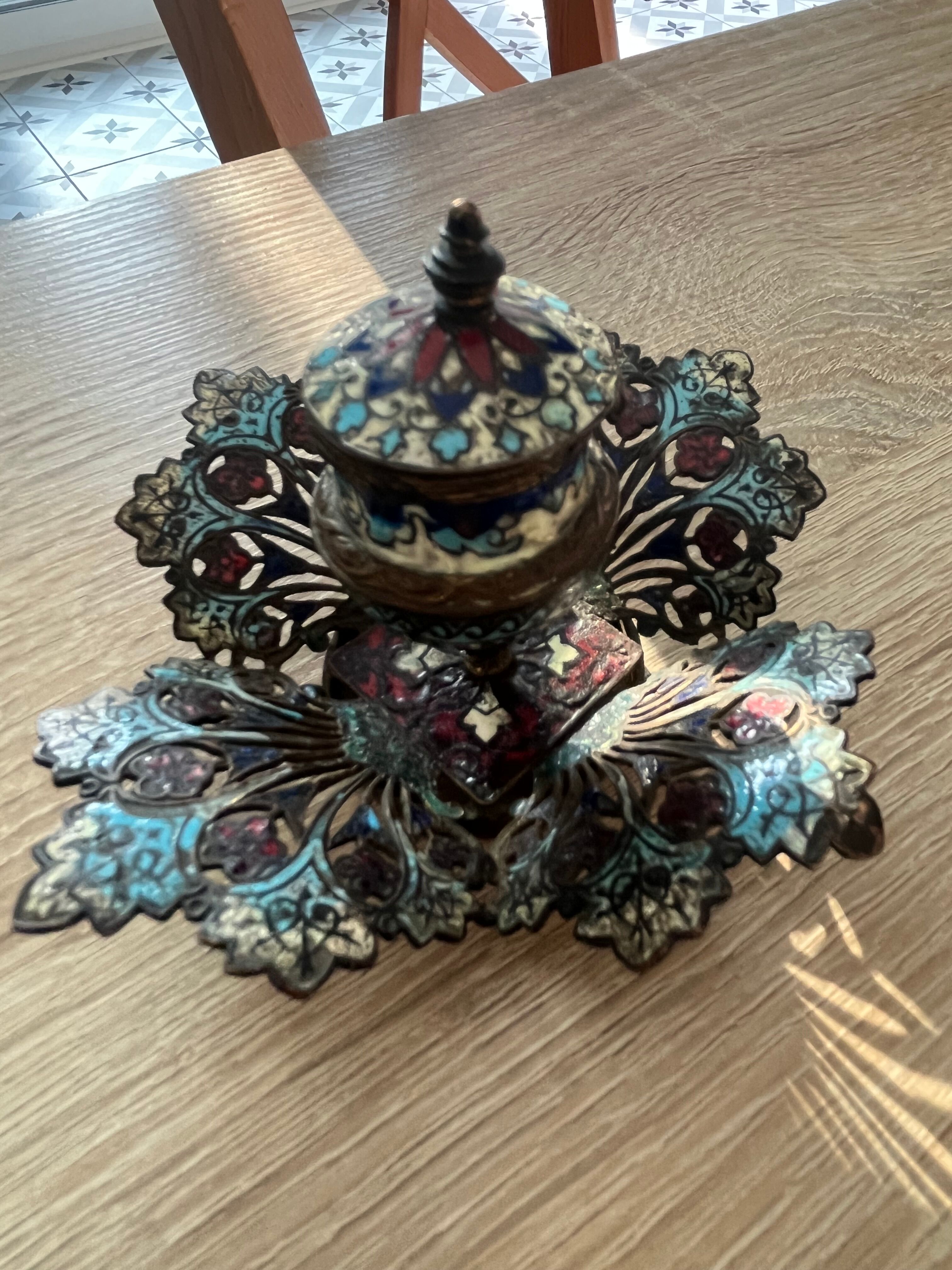 Inkwell in cloisonné email