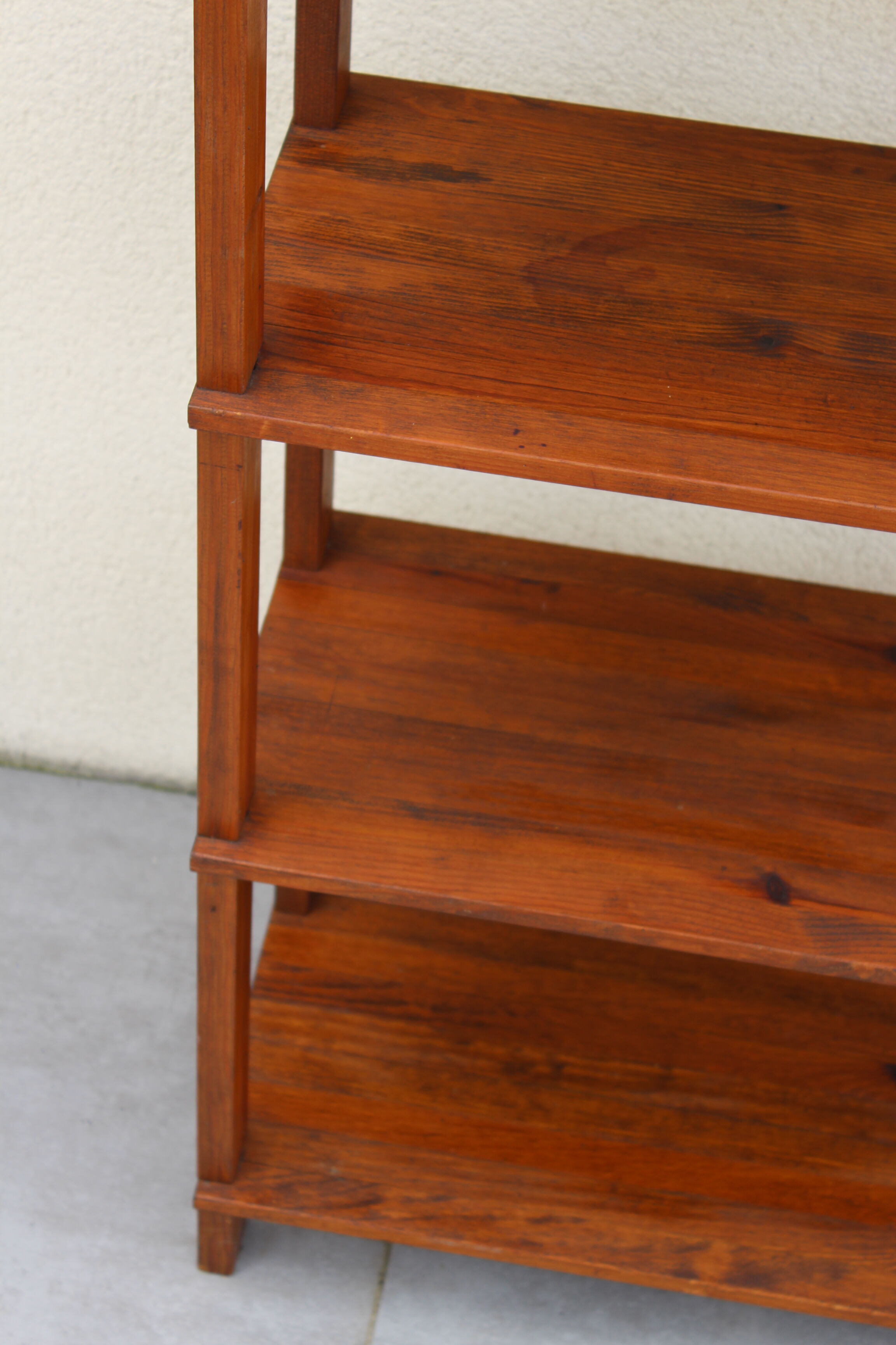 Vintage shelf scandinavian design