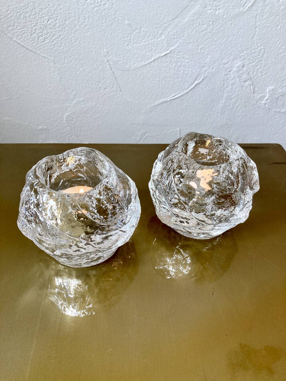 Pair of candlesticks "Snowball" – Ann Wolff for Kosta Boda, Sweden (1973)