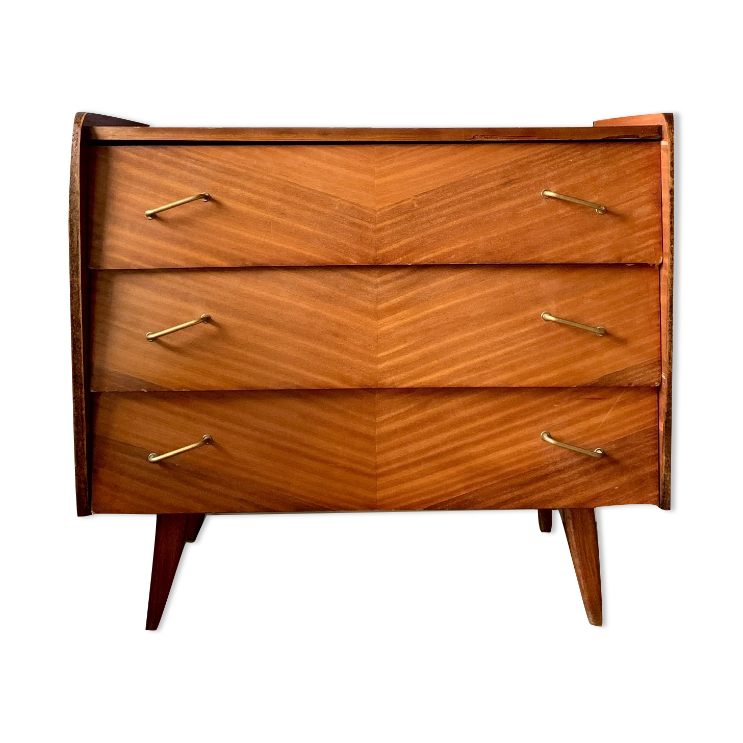 Chest of drawer compass feet