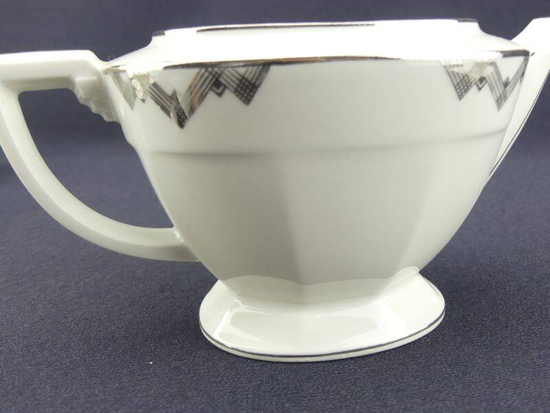 Art Deco tête-à-tête in Limoges porcelain by Legrand