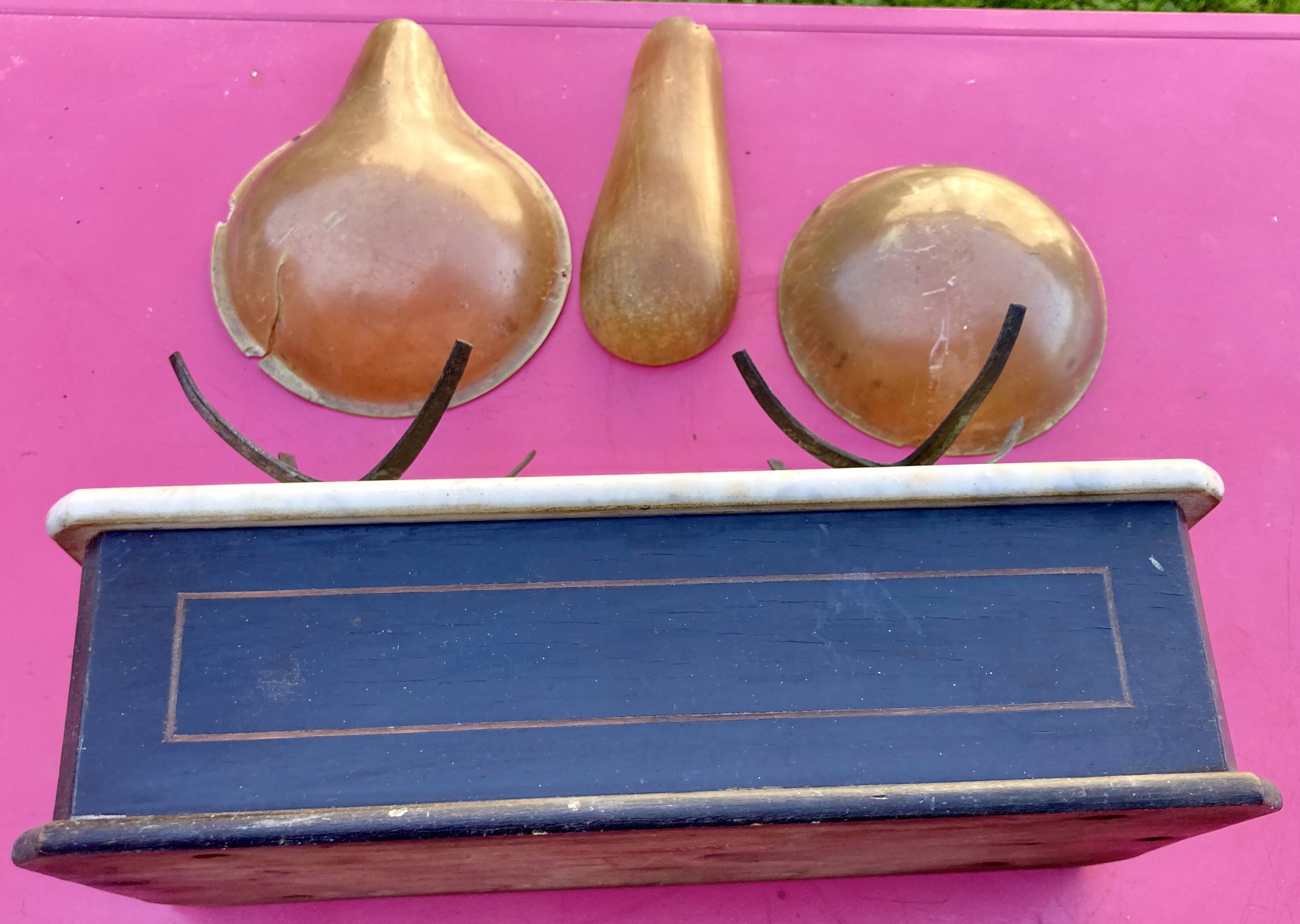 Old tobacco scale, or Apothecary horn trays