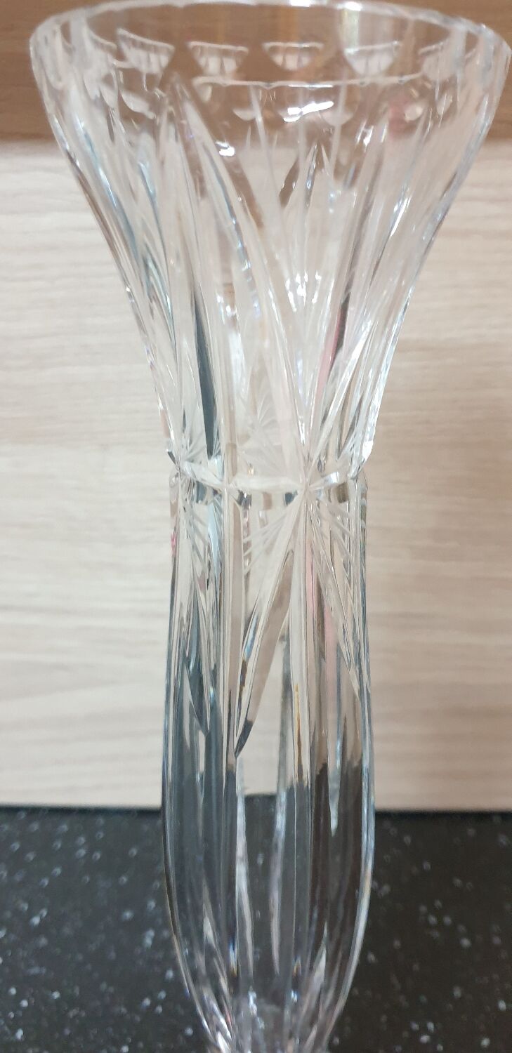 Hand-cut crystal vase