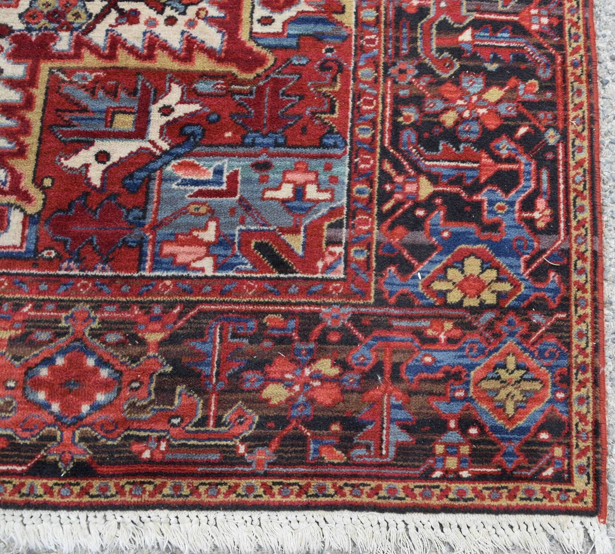 Orient Style Rug Model Hériz In Wool: 3.10 X 2.30 Meters