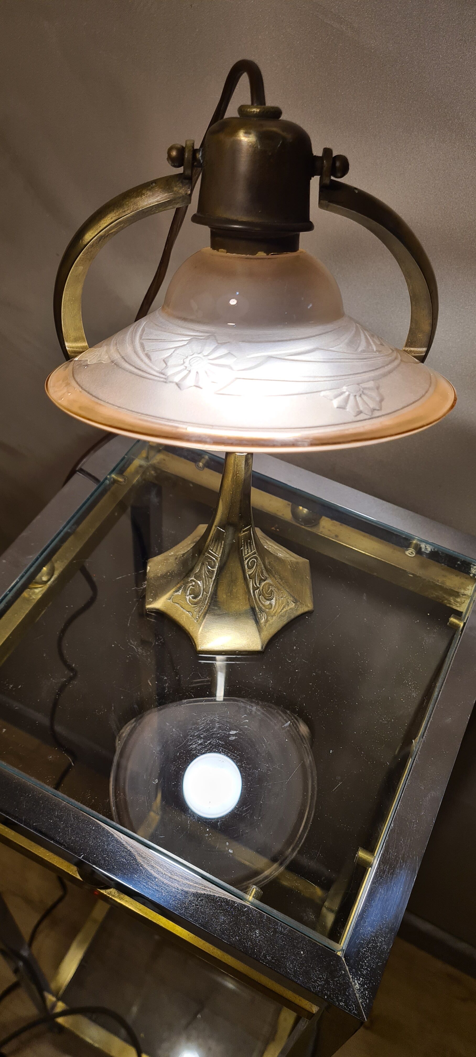 Art deco lamp