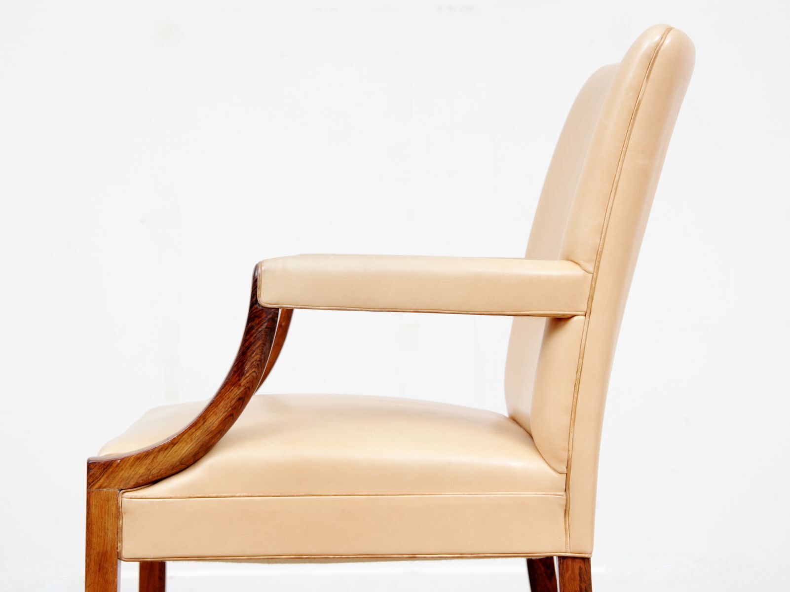 Fauteuil  par Ole Wanscher pour A.J. Iversen Iversen