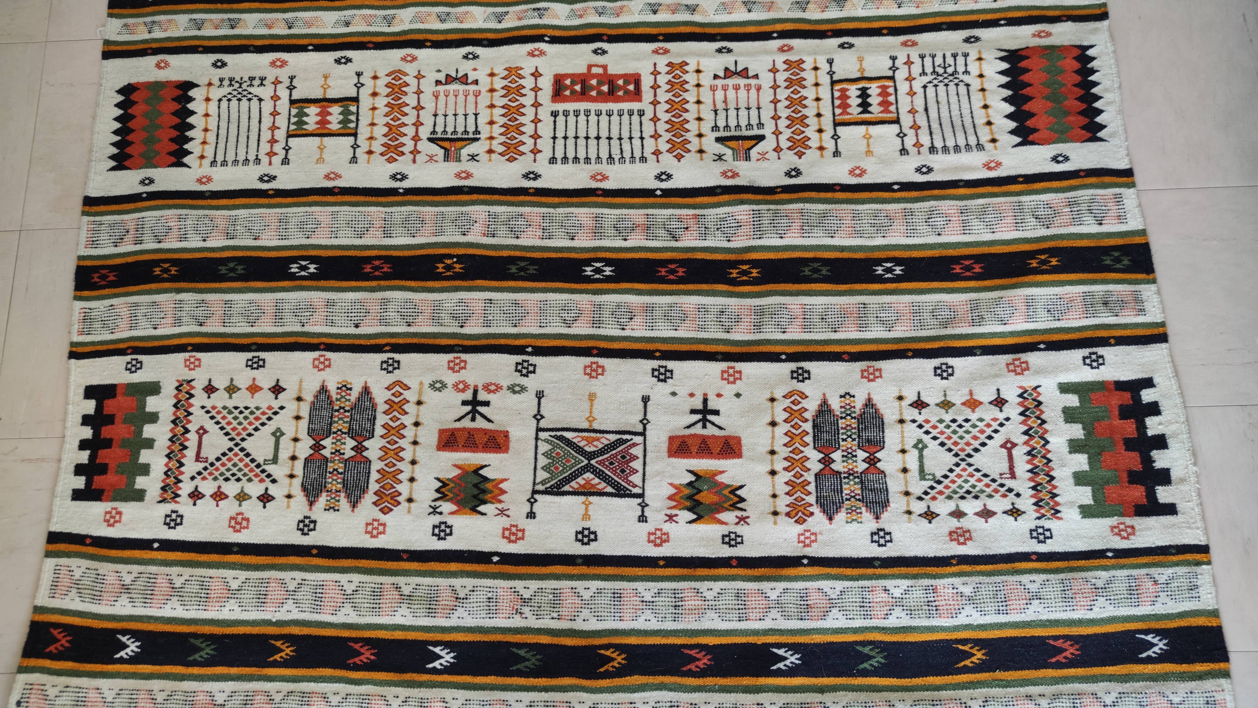 Beni-isguen M'zab Berber Carpet 257 x 147 cm