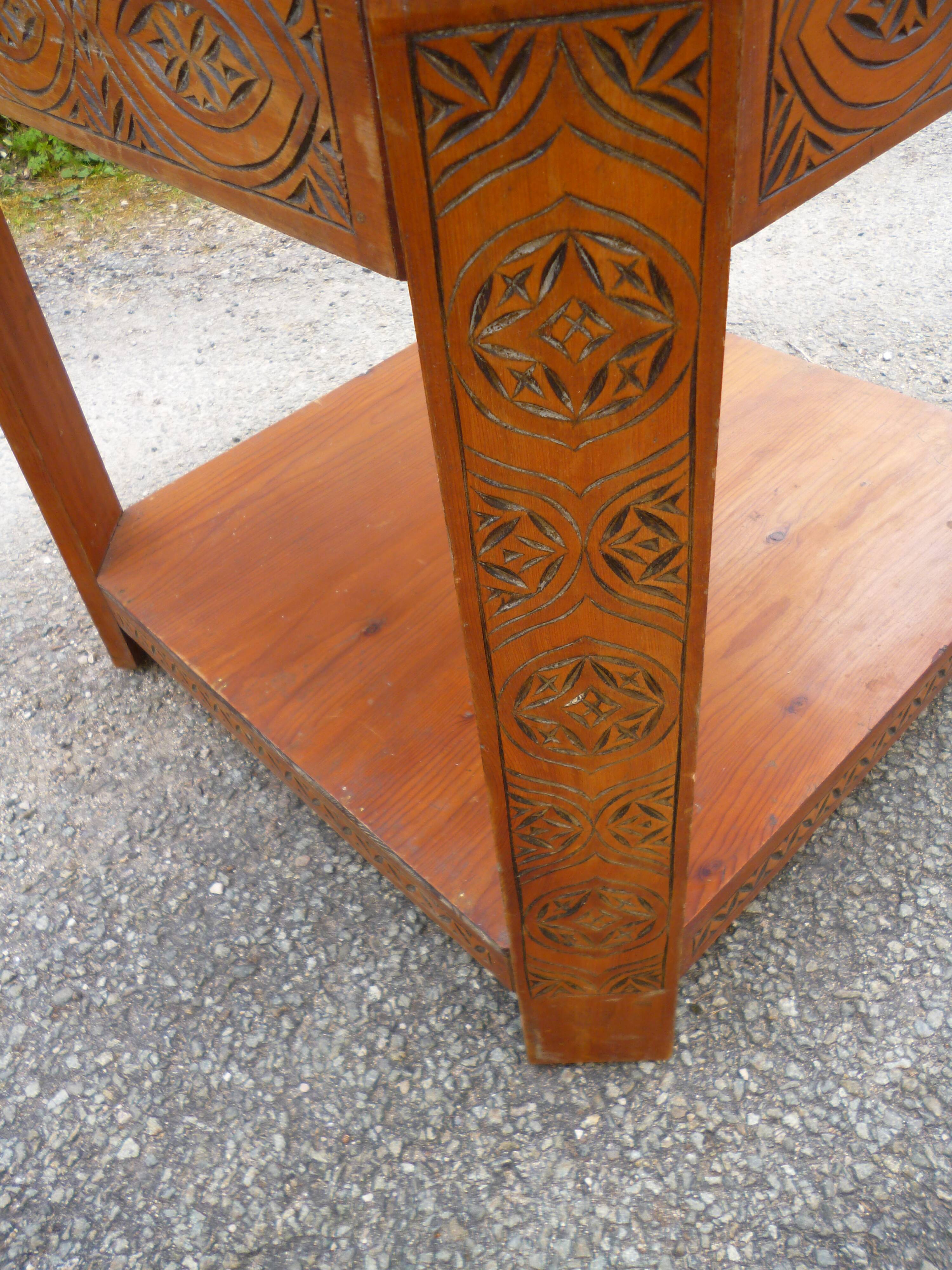 Oriental table year 50