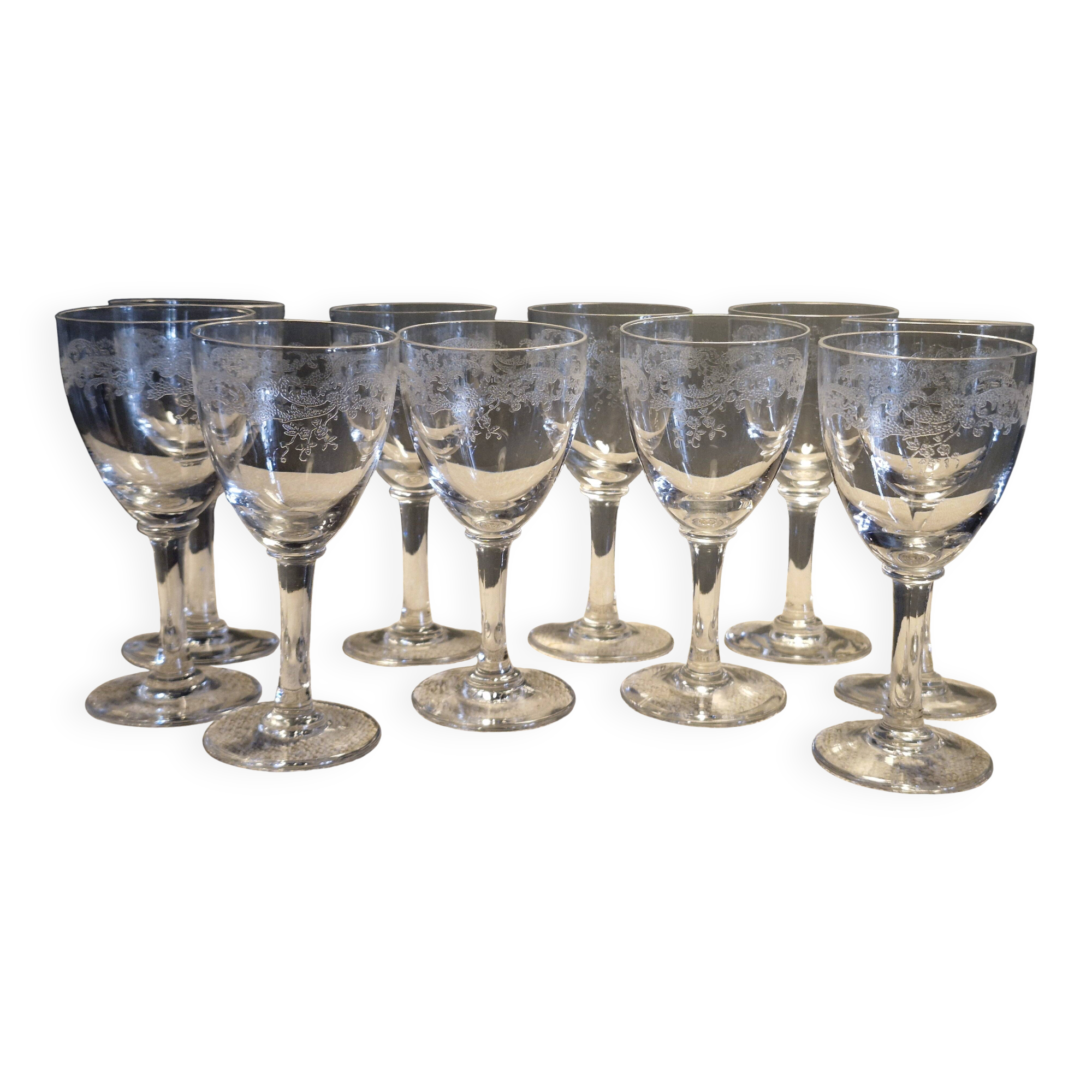 Baccarat 10 small antique glasses for white wine/port