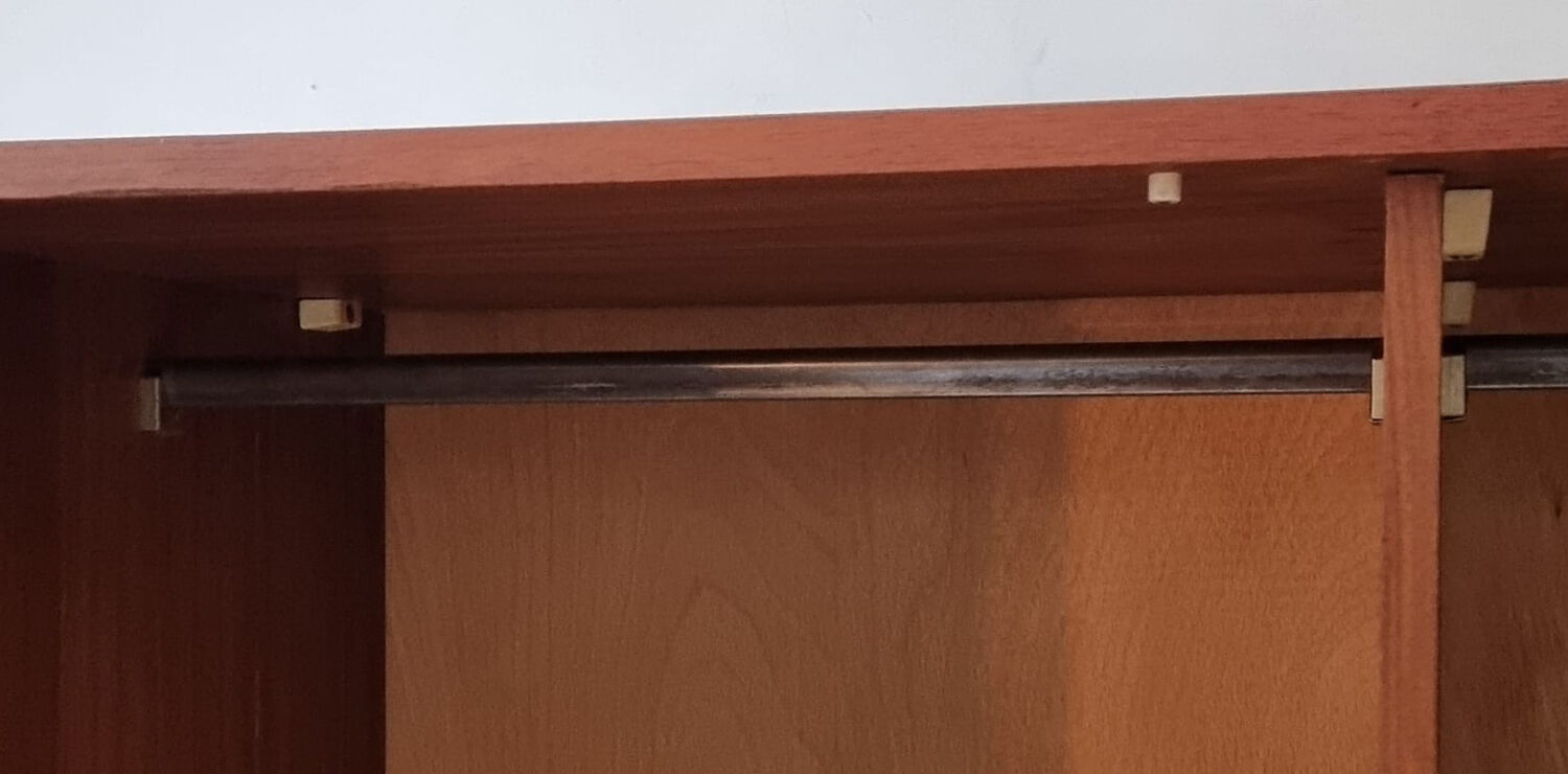 Armoire du milieu du siècle