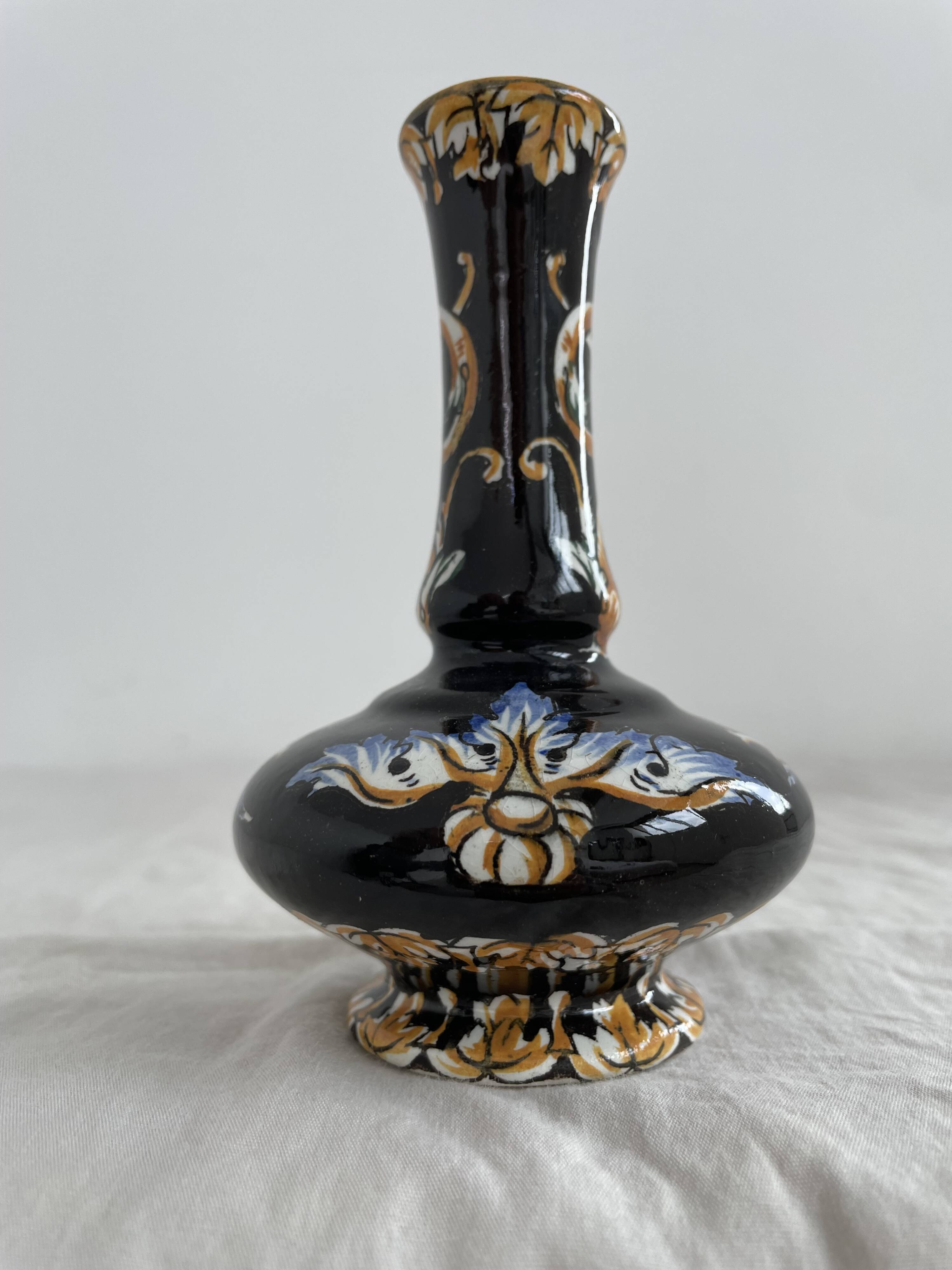 Vase faïence Gien, décor Renaissance italienne, décor Italien Thibault