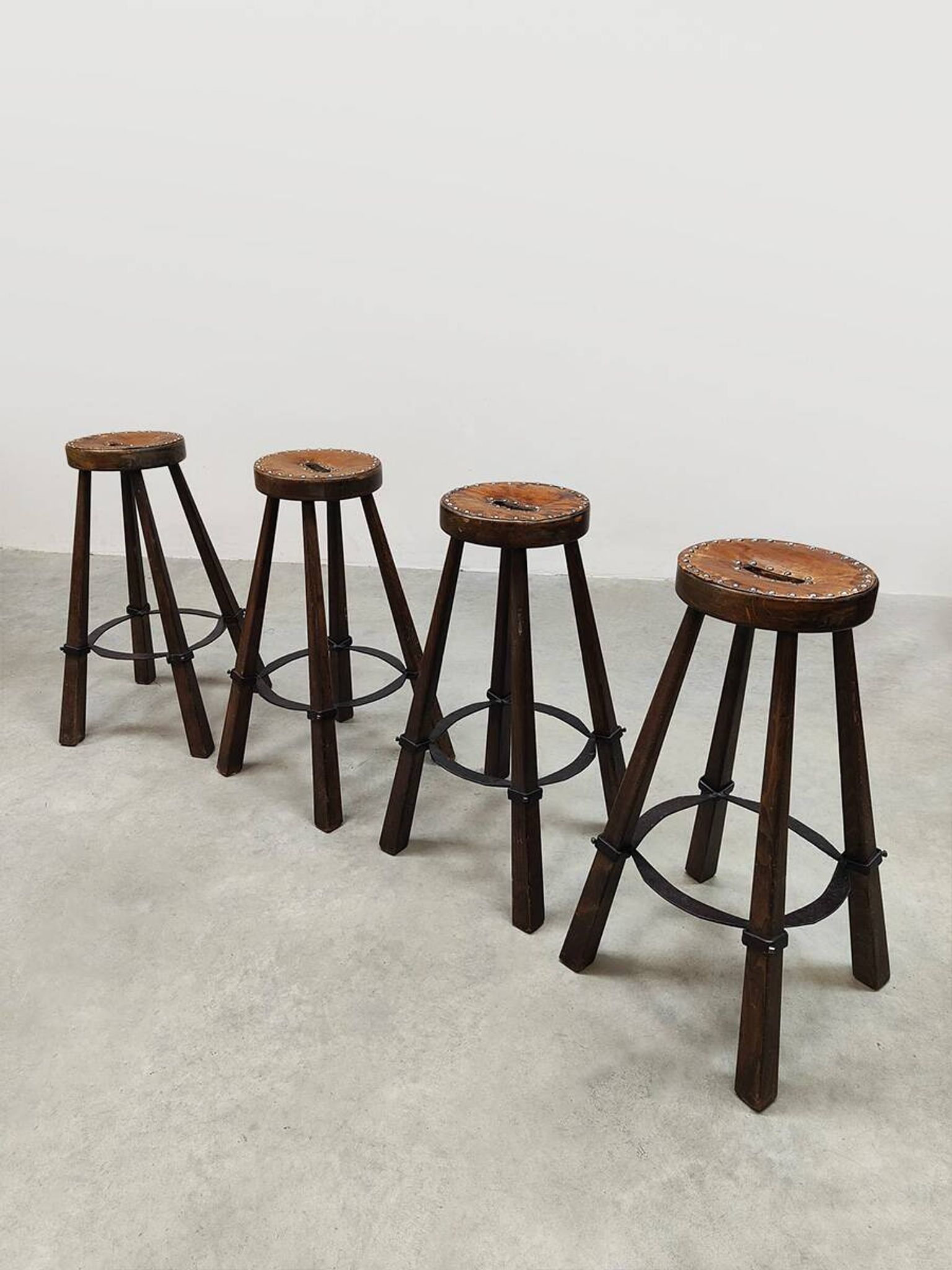 Vintage Spanish leather barstools 'Brutalism'