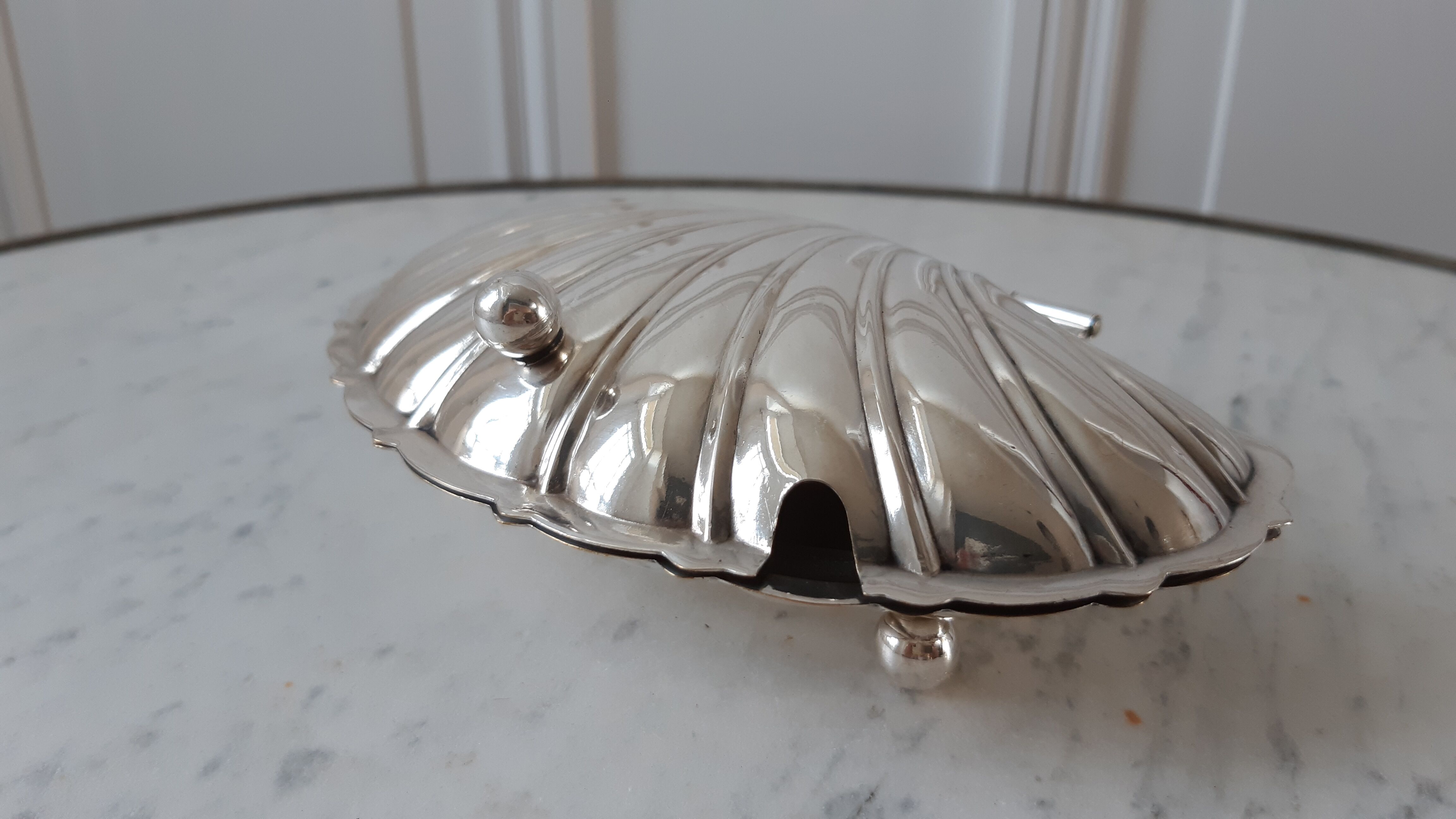 Butter dish / empty pocket shell silver metal years 40-50 hallmarked