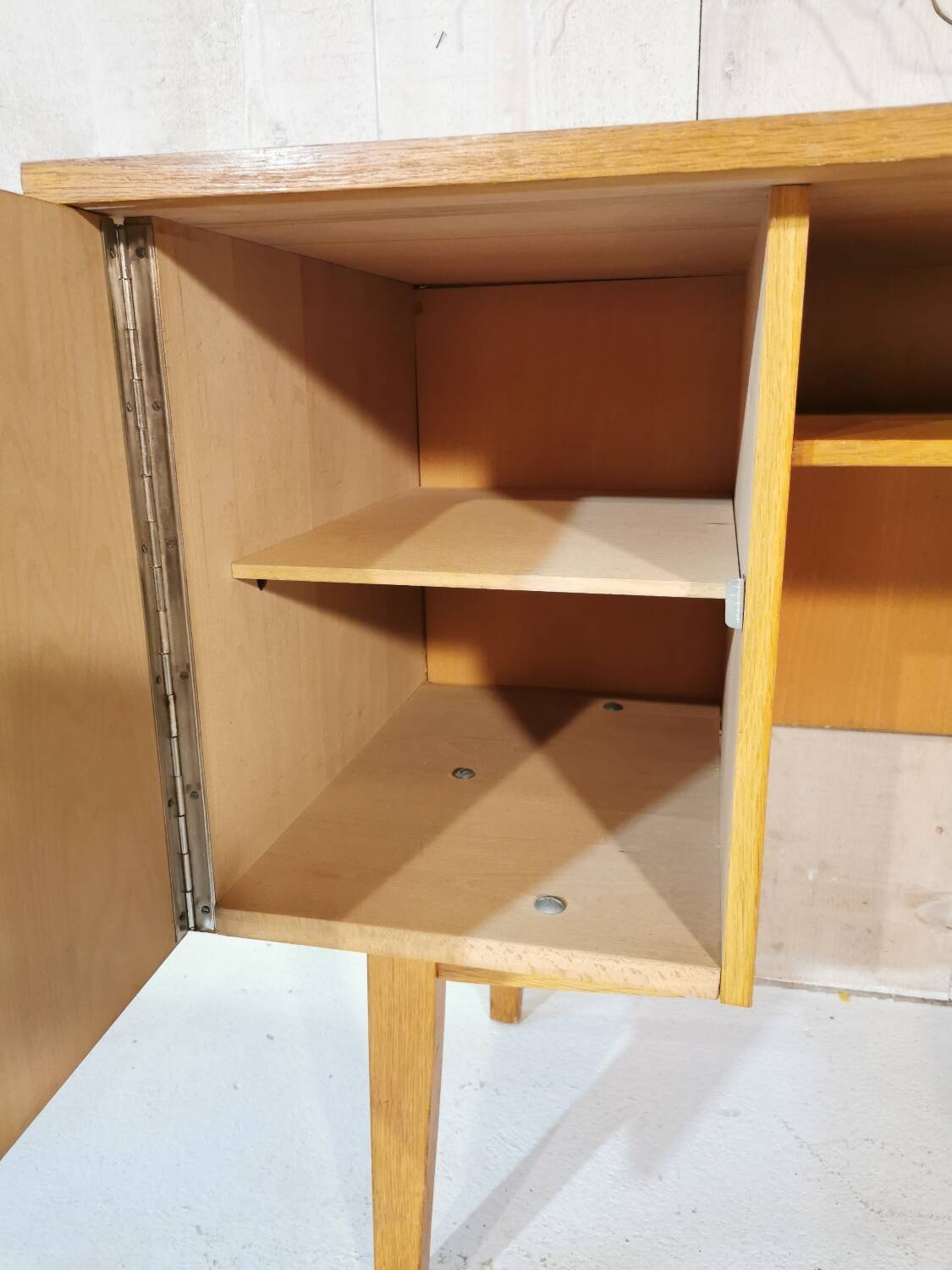 Desk with compass feet