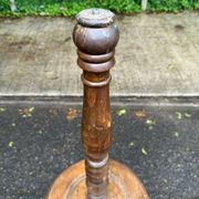 Art Deco floor lamp in solid wood to be repaired from the 1950s.