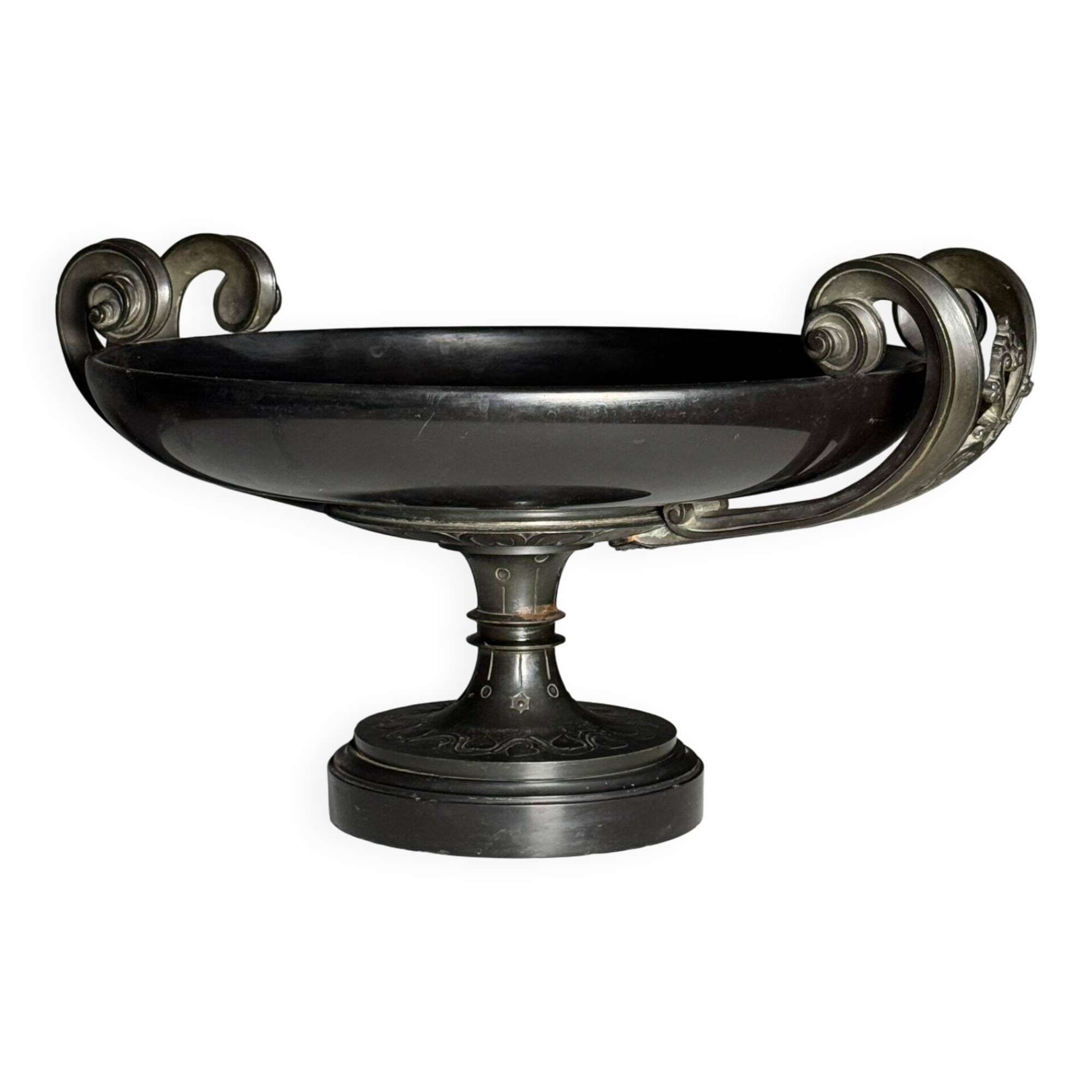 Tazza en bronze du 19ème siècle