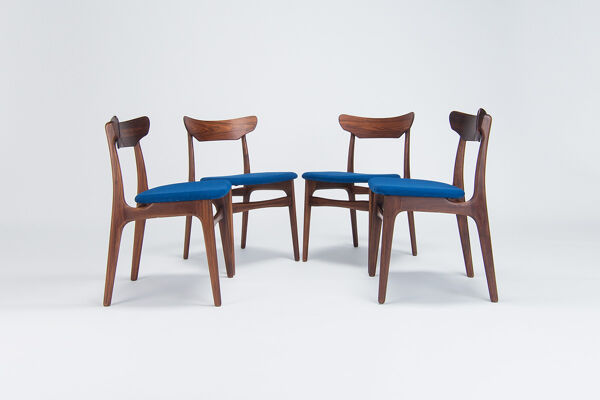 Ensemble de chaises du milieu du siècle conçues par Schonning & Elgaard en teck, des années 1950