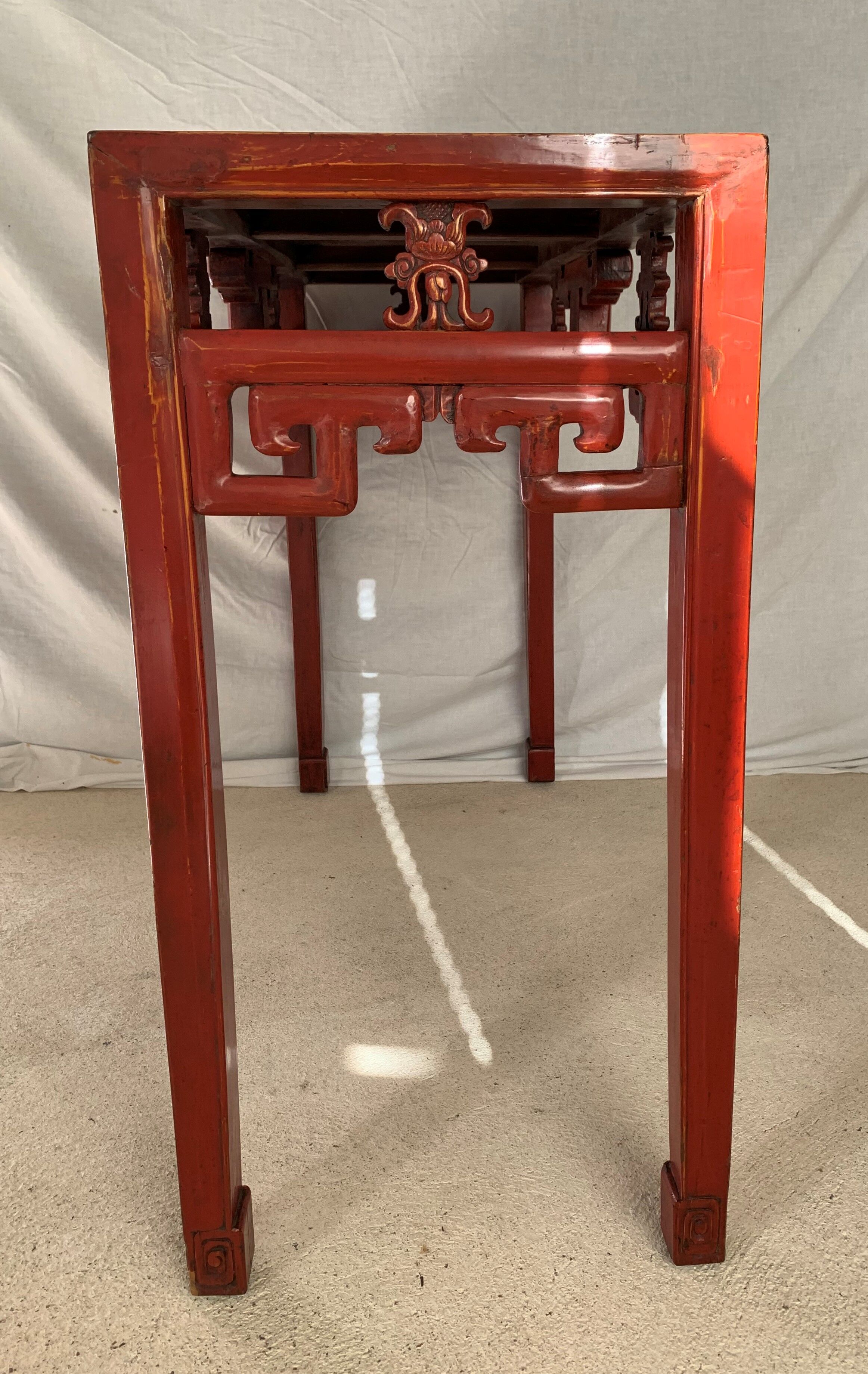 Chinese lay console