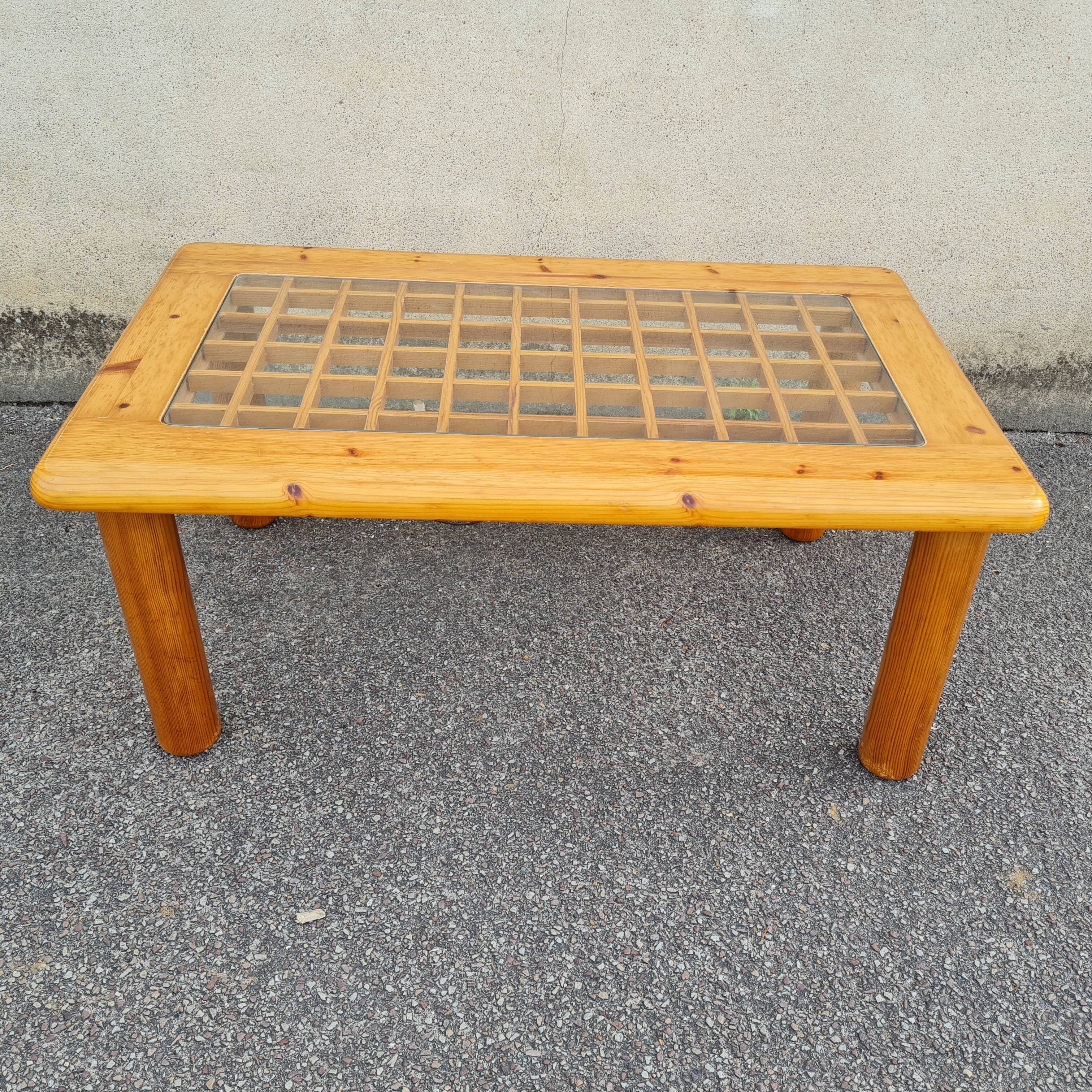 Italian coffee table in pine and glass