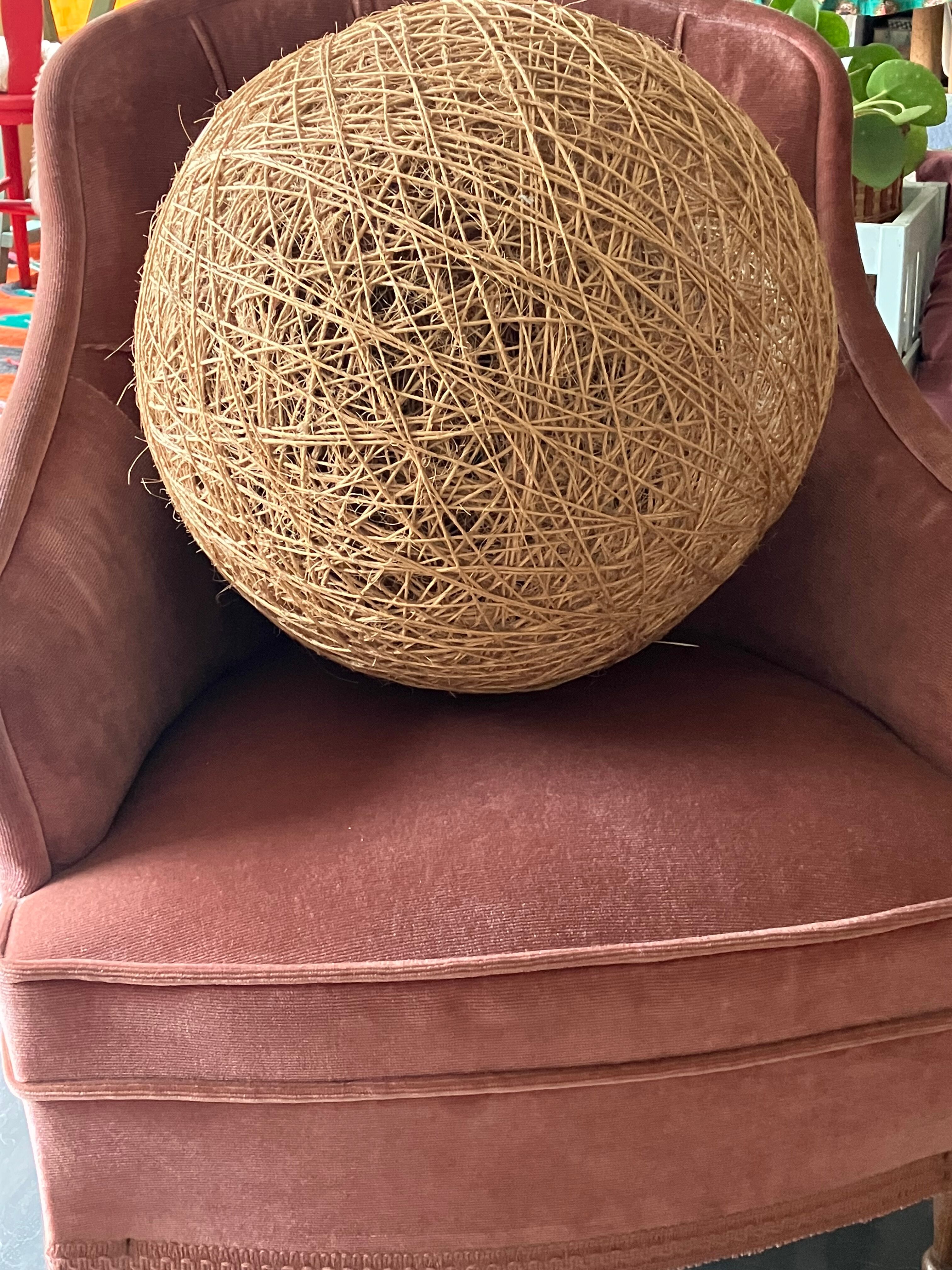 Rope ball suspension