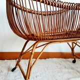 Berceau moïse en rotin vintage vers 1960