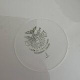 Flat plates with gold decoration