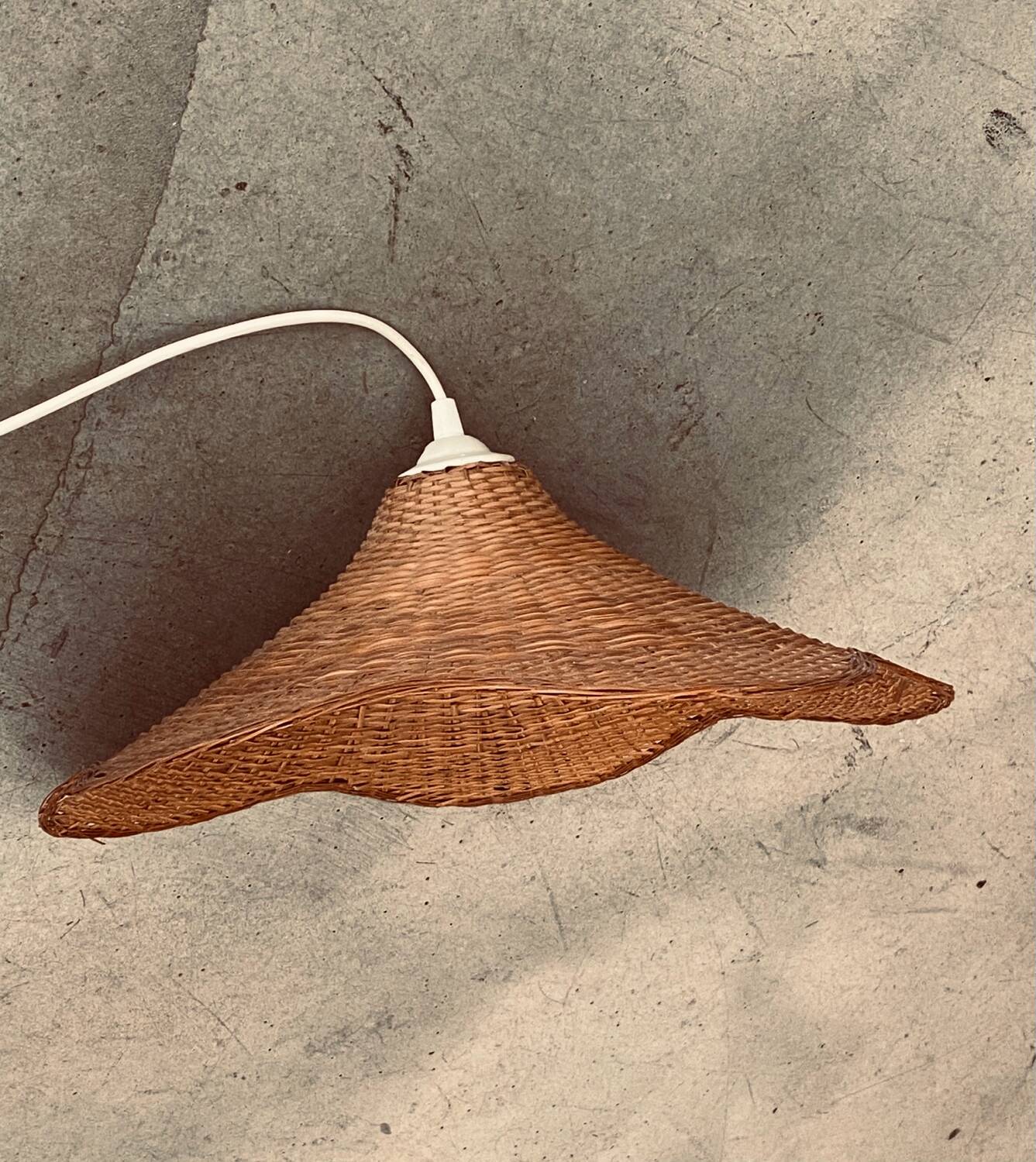 Rattan pendant light