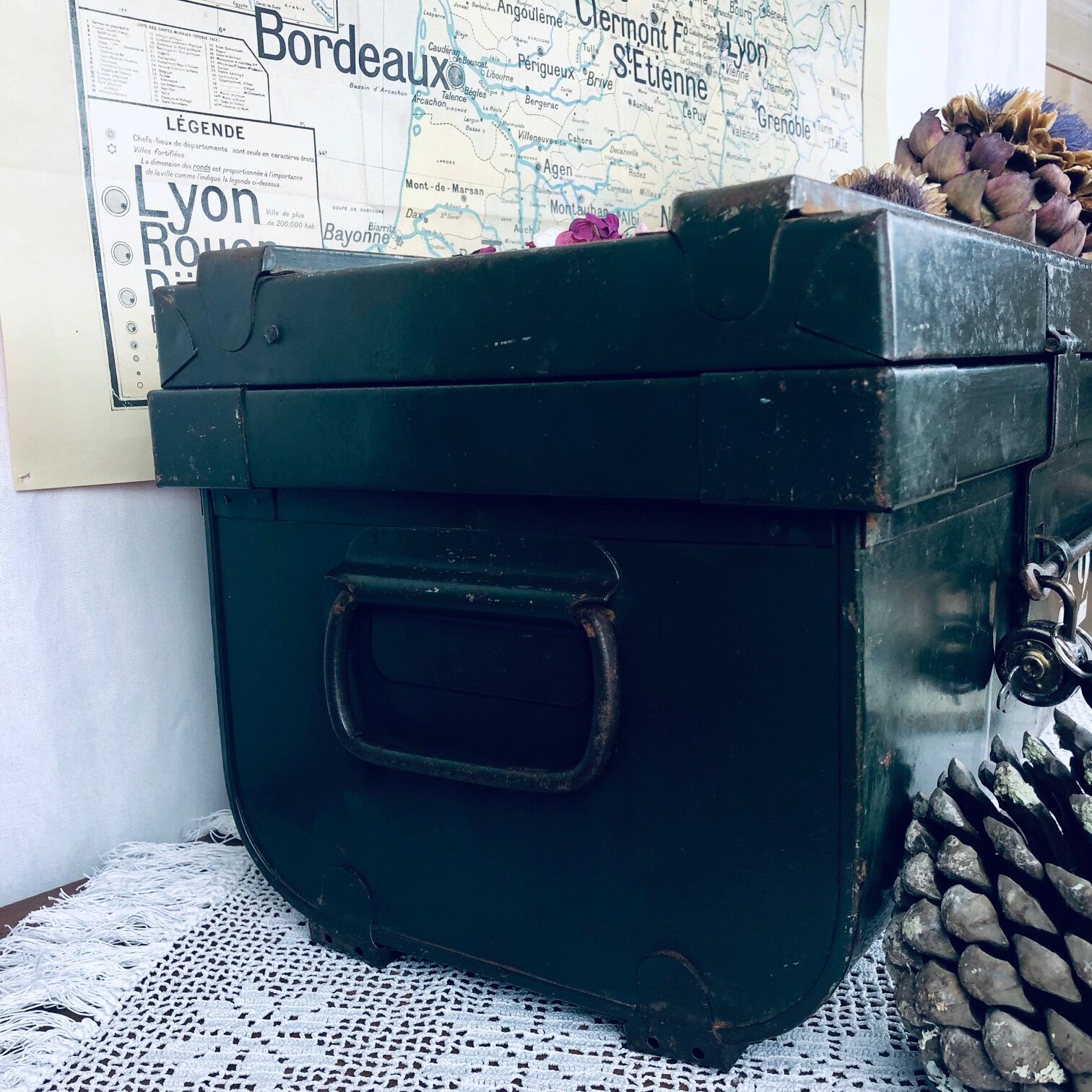 The military canteen "32"