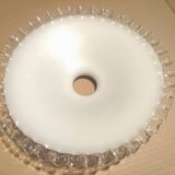 Serrated opaline lampshade cup