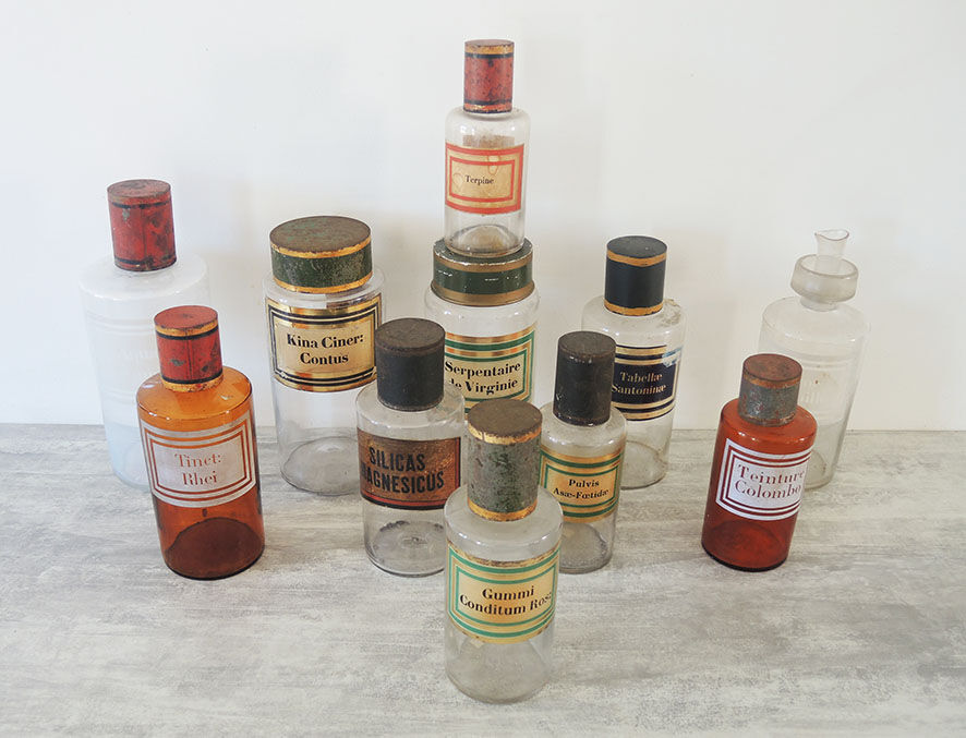 Old Pharmacy Pot / Virginia Snake Apothecary Bottle